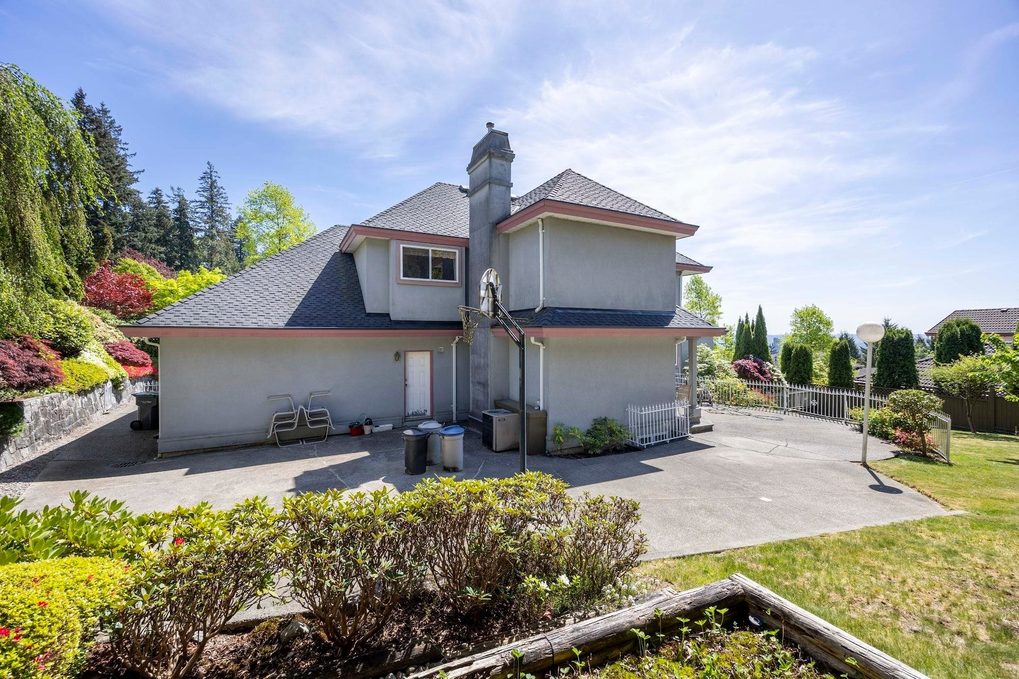 3022 Plateau Boulevard, Coquitlam, BC