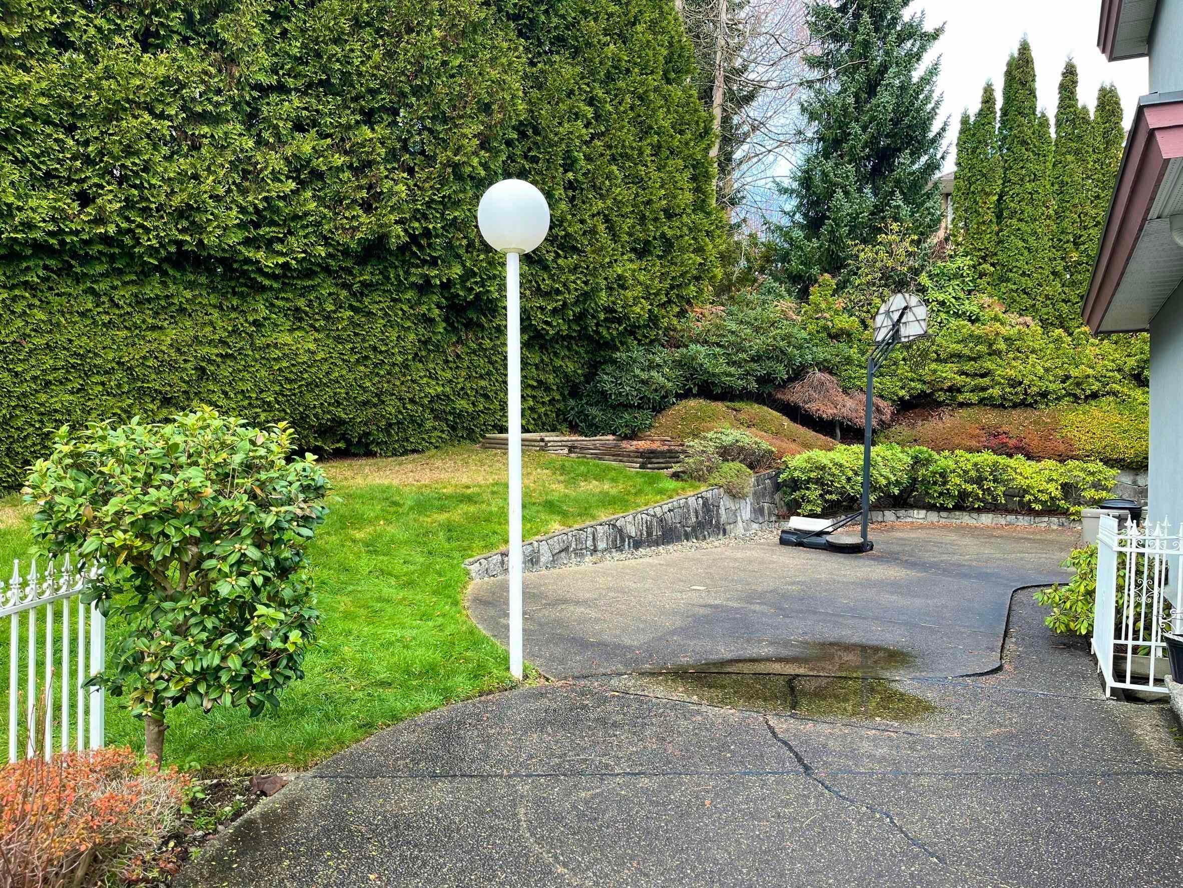3022 Plateau Boulevard, Coquitlam, BC