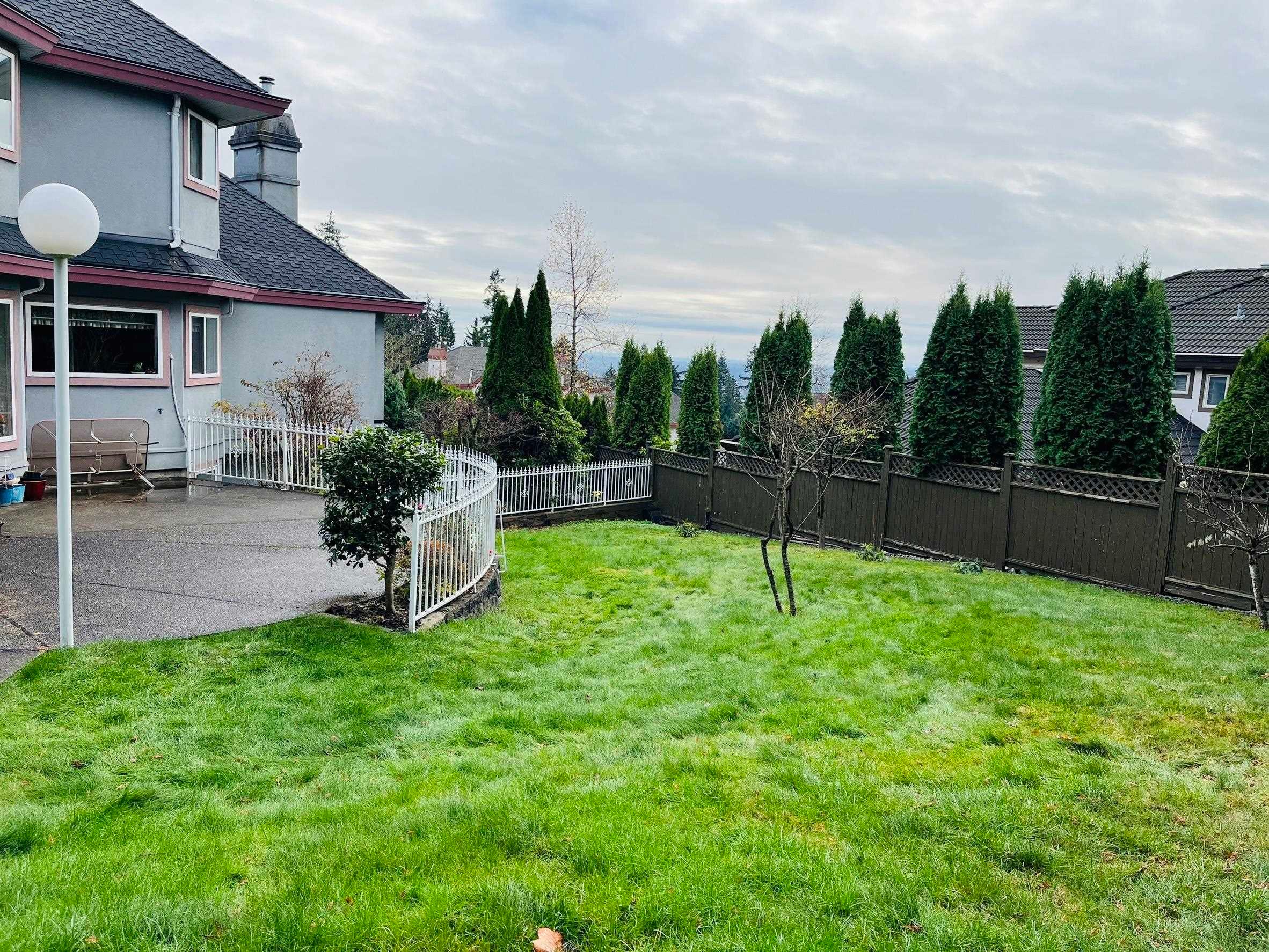 3022 Plateau Boulevard, Coquitlam, BC