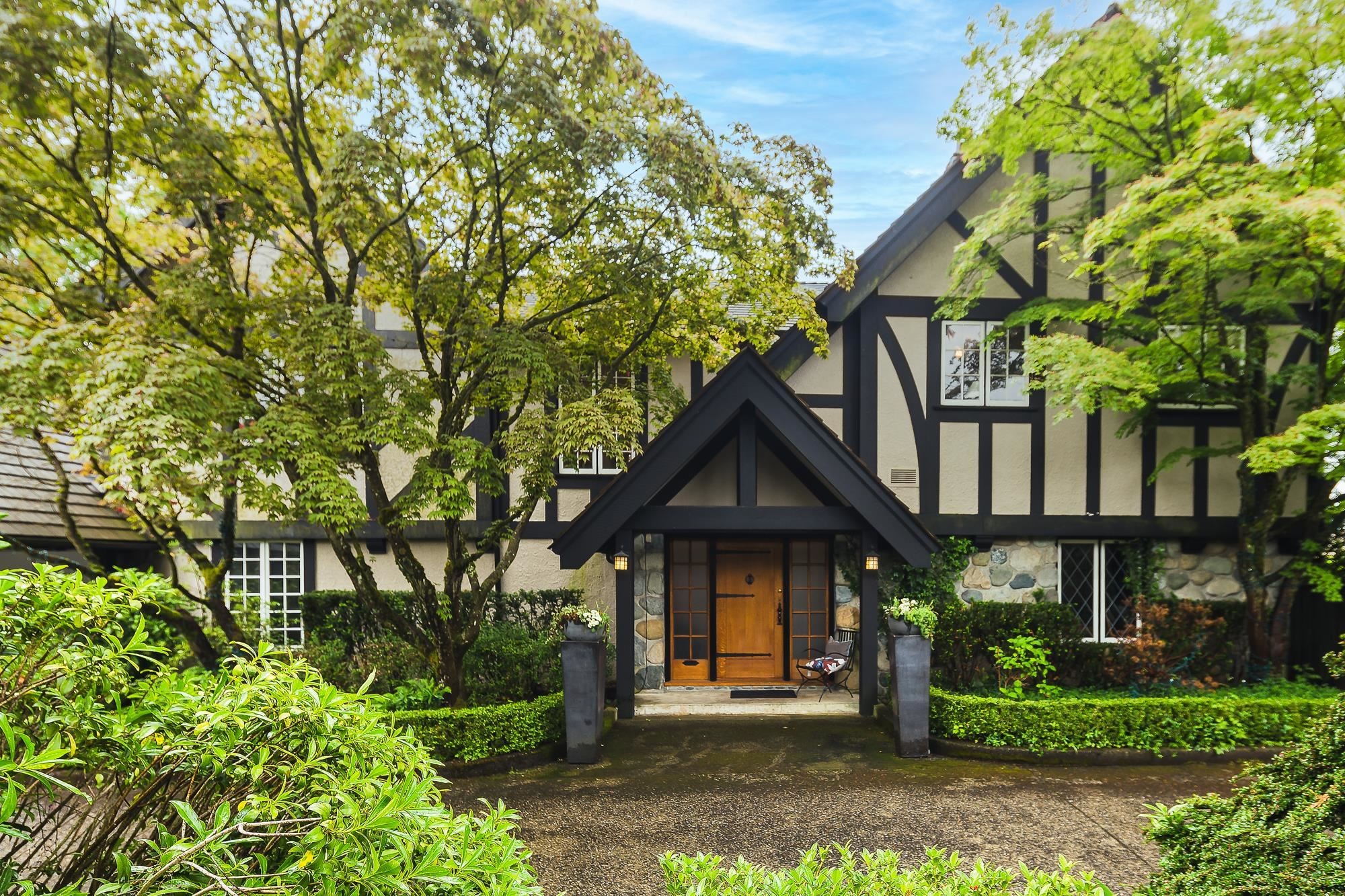 1850 Mathers Avenue, West Vancouver, BC