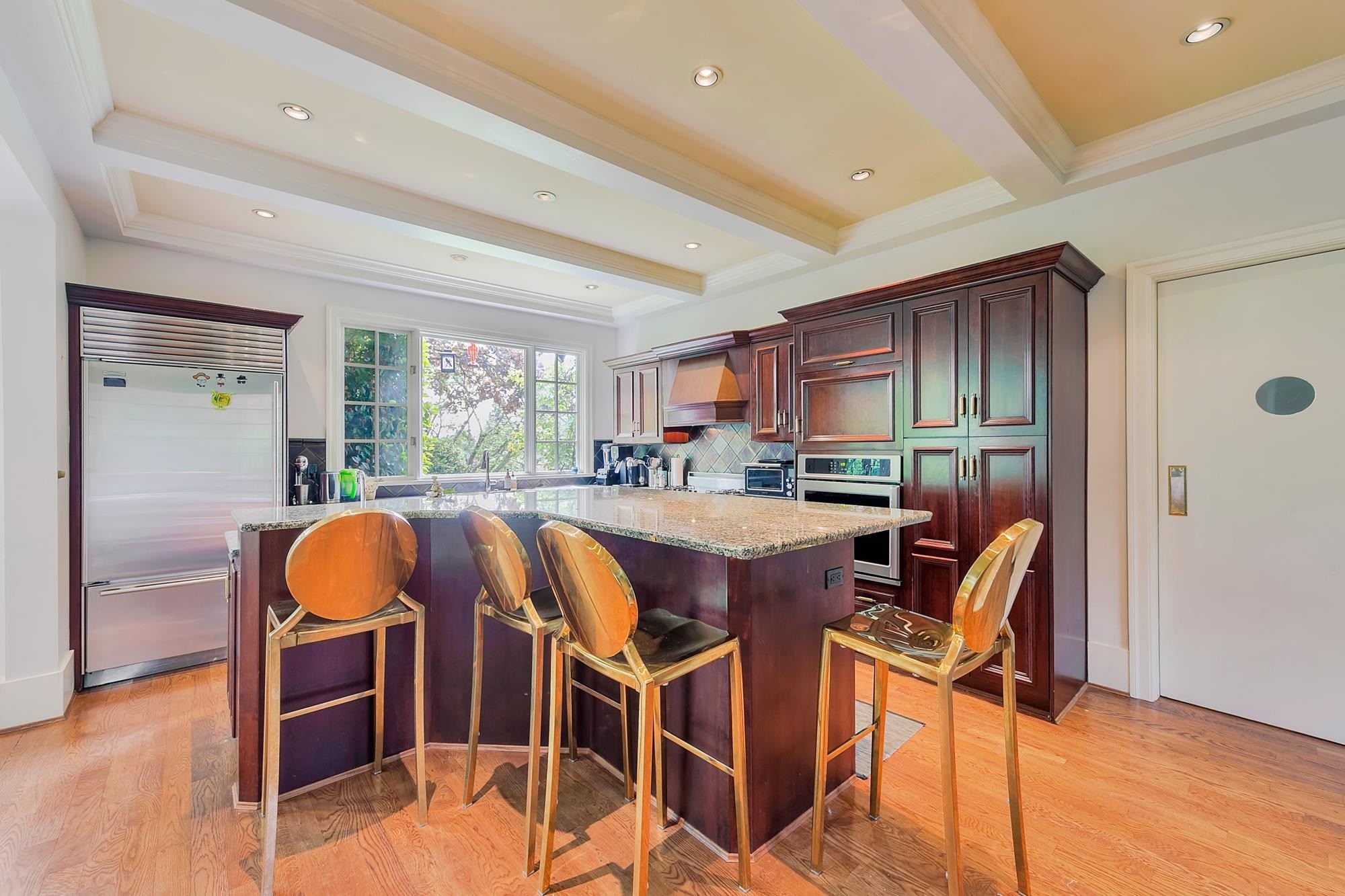 1850 Mathers Avenue, West Vancouver, BC