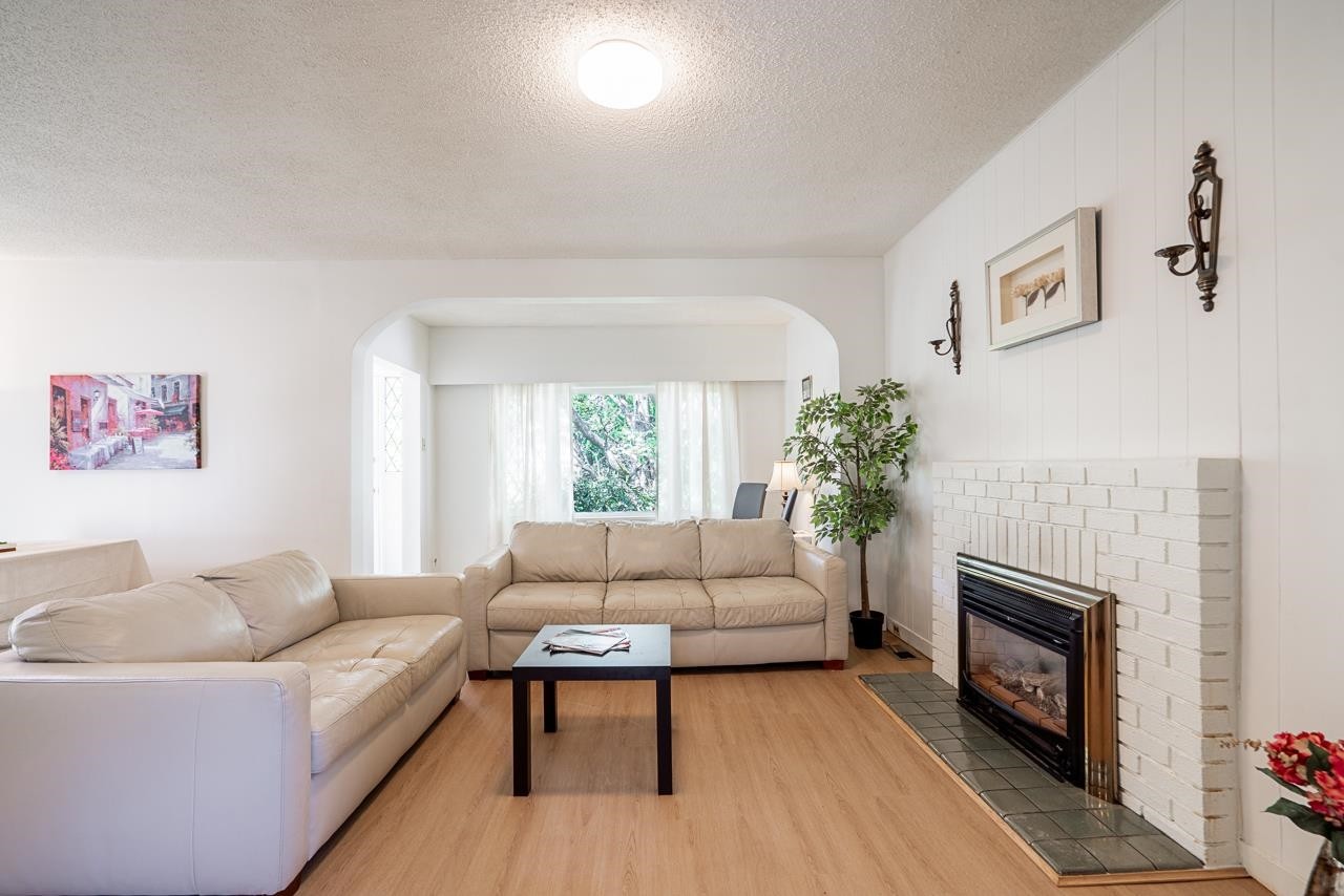 2720 24Th Avenue W, Vancouver, BC