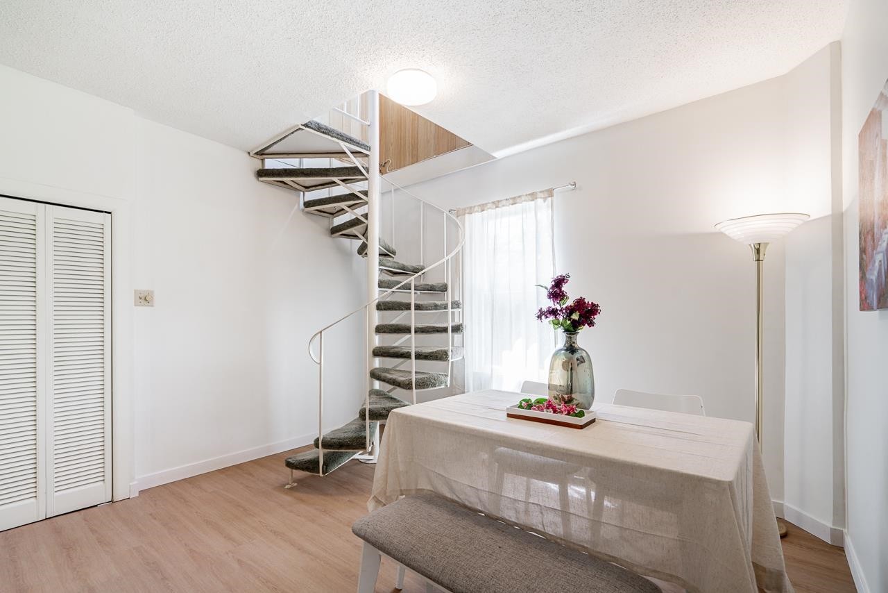 2720 24Th Avenue W, Vancouver, BC