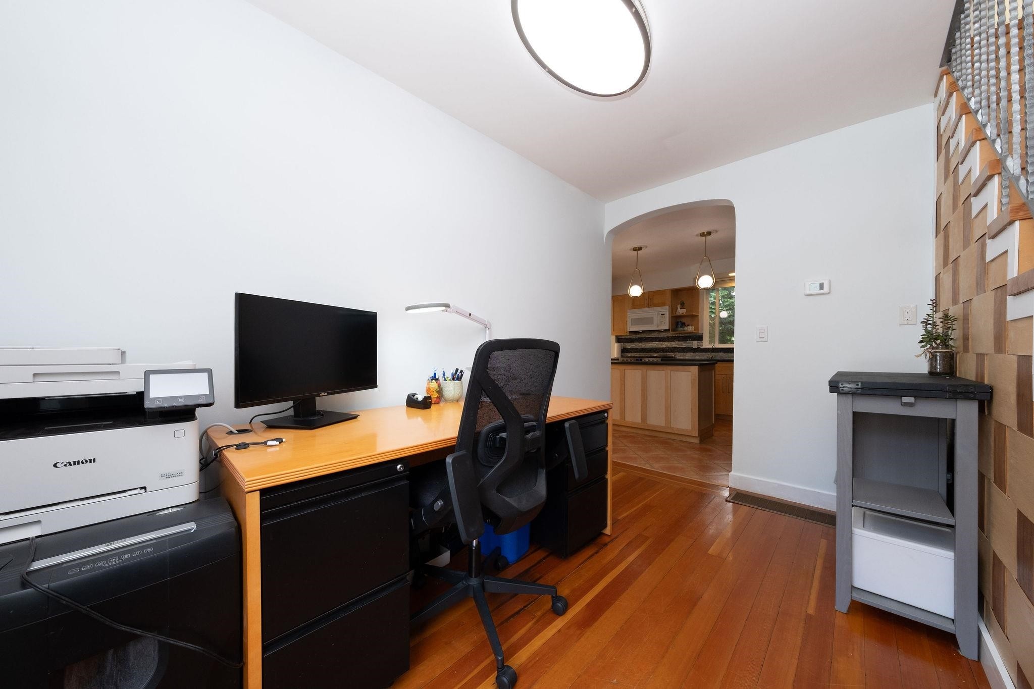 1075 Gladwin Drive, North Vancouver, BC