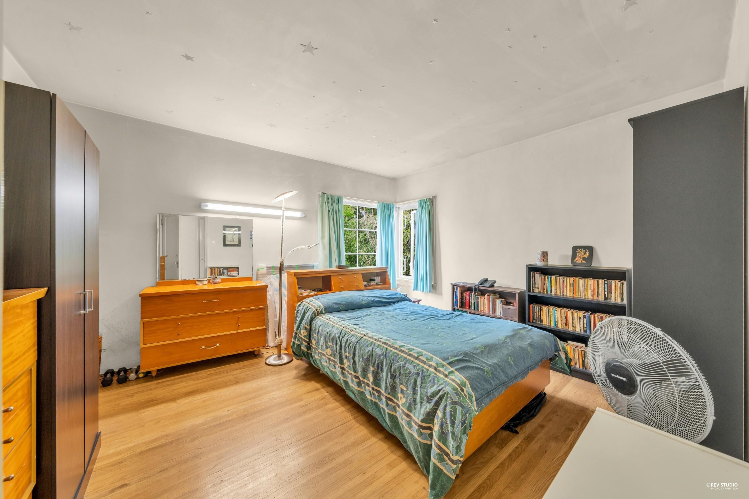 2245 22Nd Avenue W, Vancouver, BC