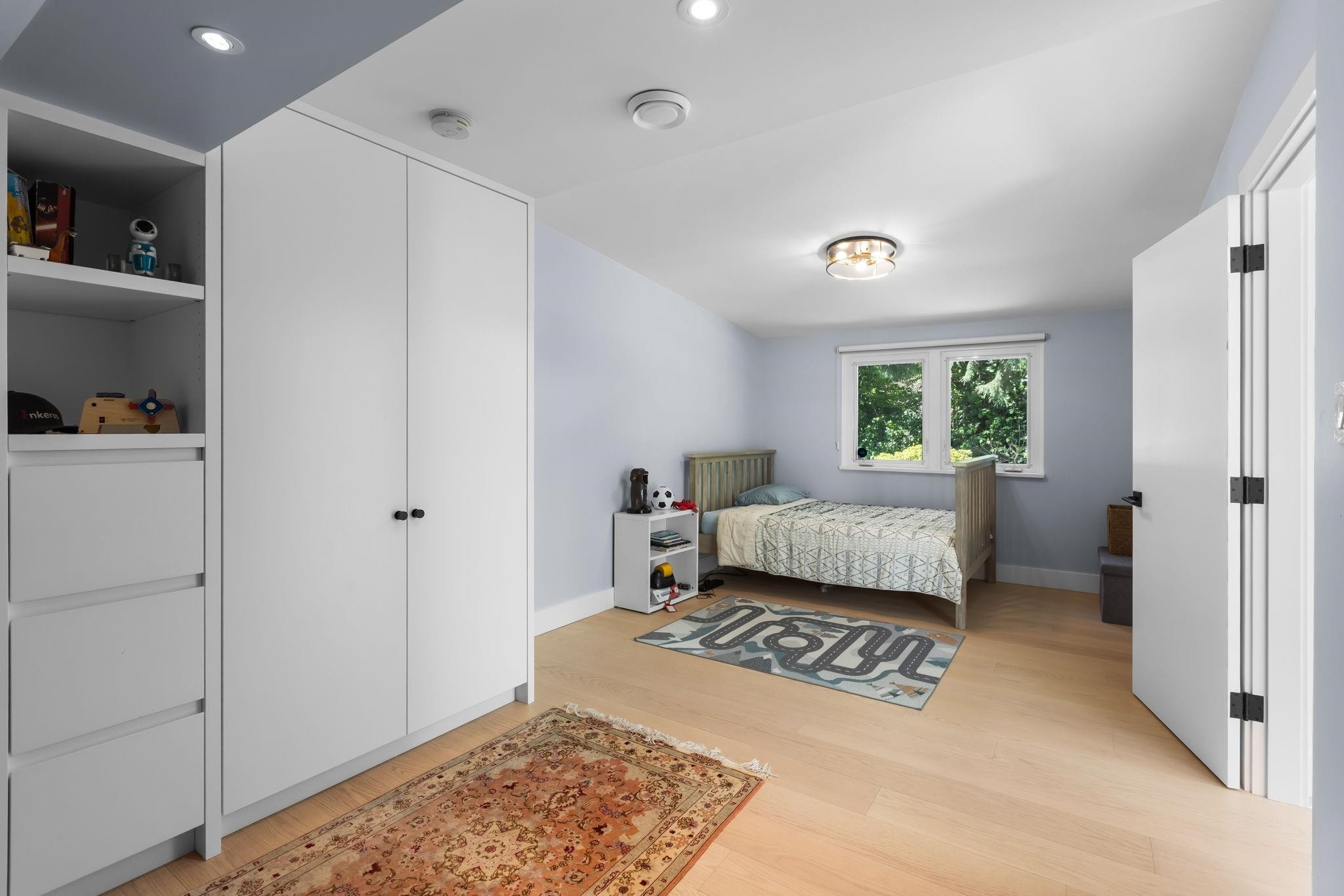 537 Eastcot Road, West Vancouver, BC