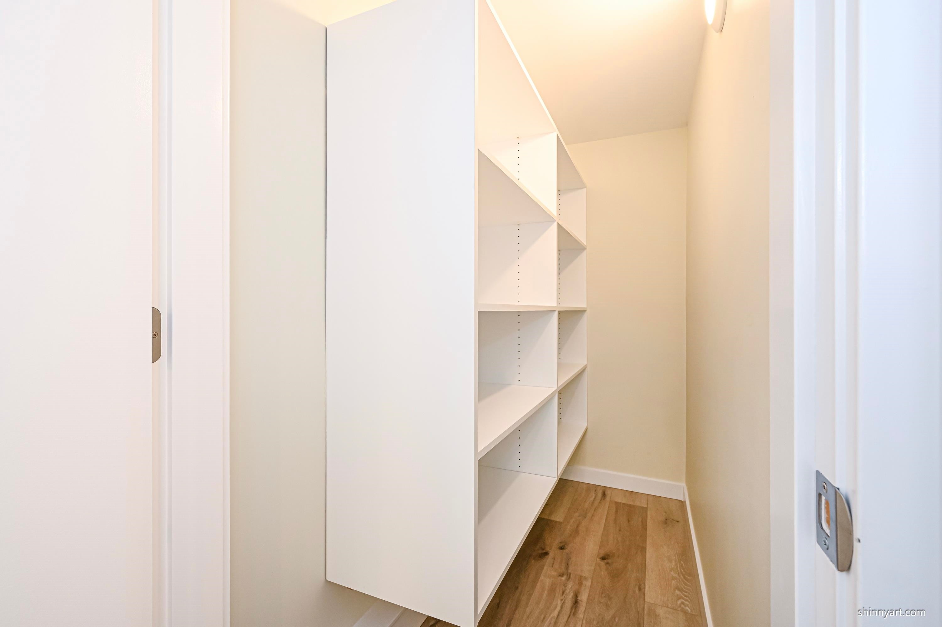 5546 Maple Crescent, Delta, BC