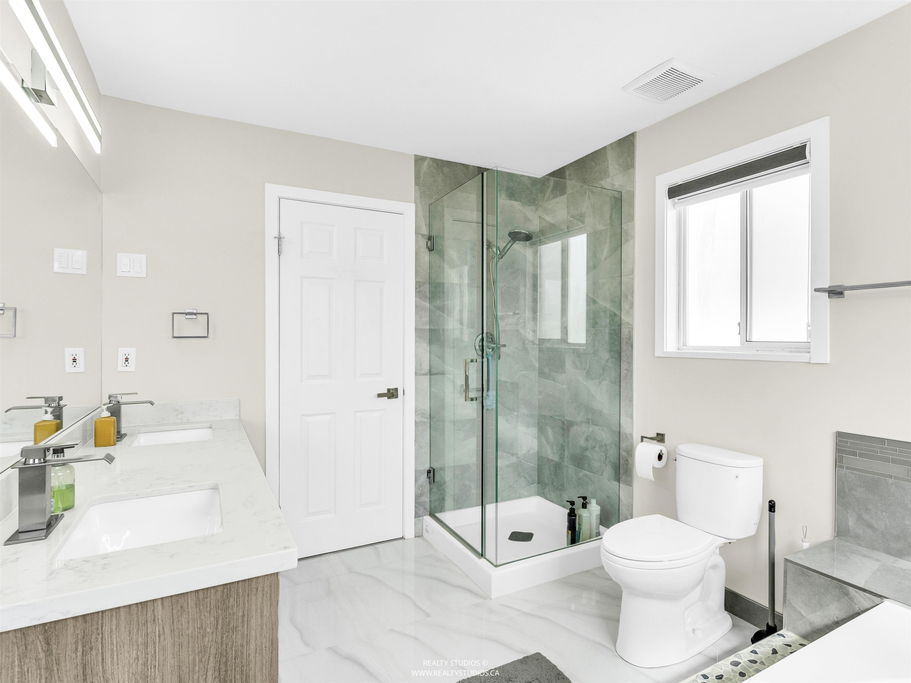 3466 Dieppe Drive, Vancouver, BC