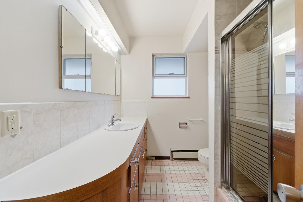 6709 Ash Street, Vancouver, BC