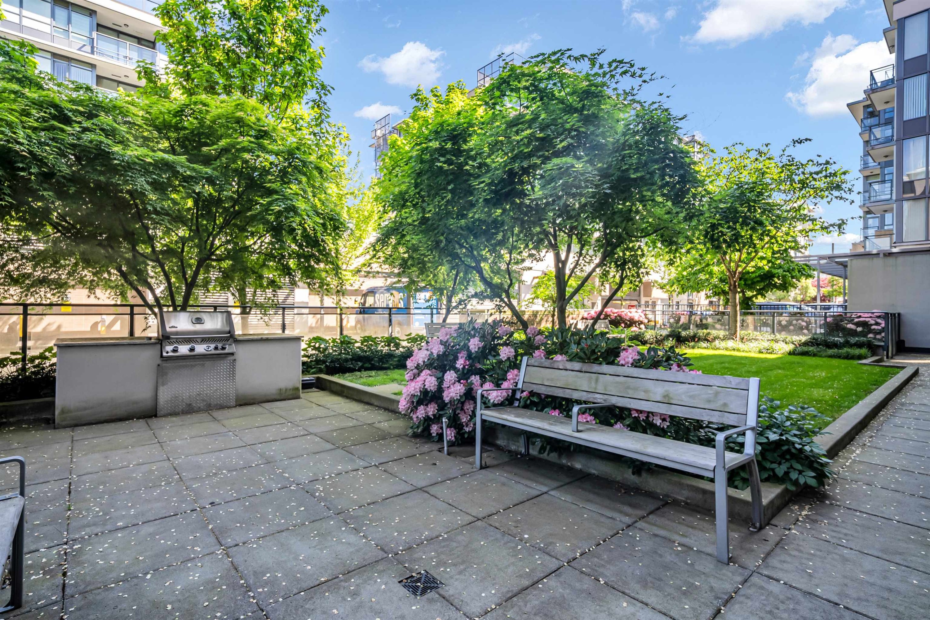 2021 10Th Avenue W, Vancouver, BC - Outdoor With Deck Patio Veranda