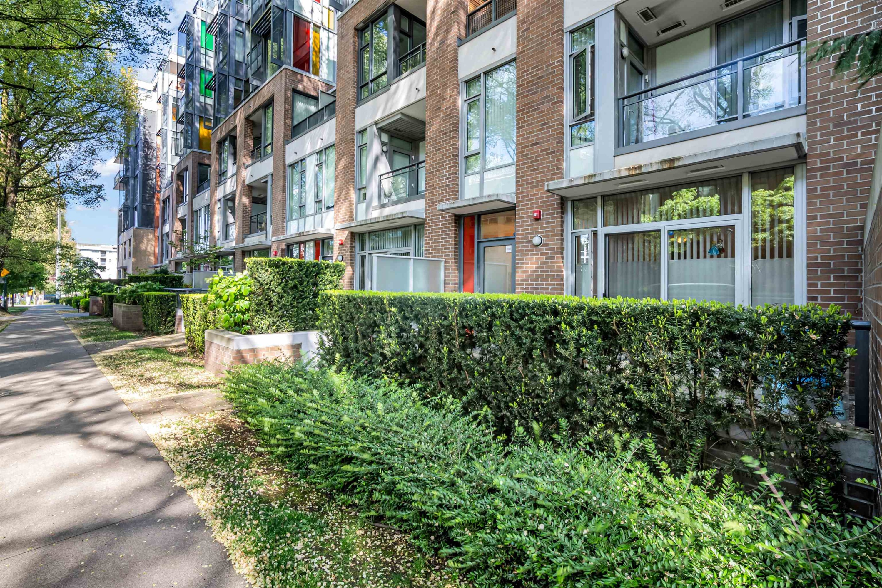 2021 10Th Avenue W, Vancouver, BC - Outdoor