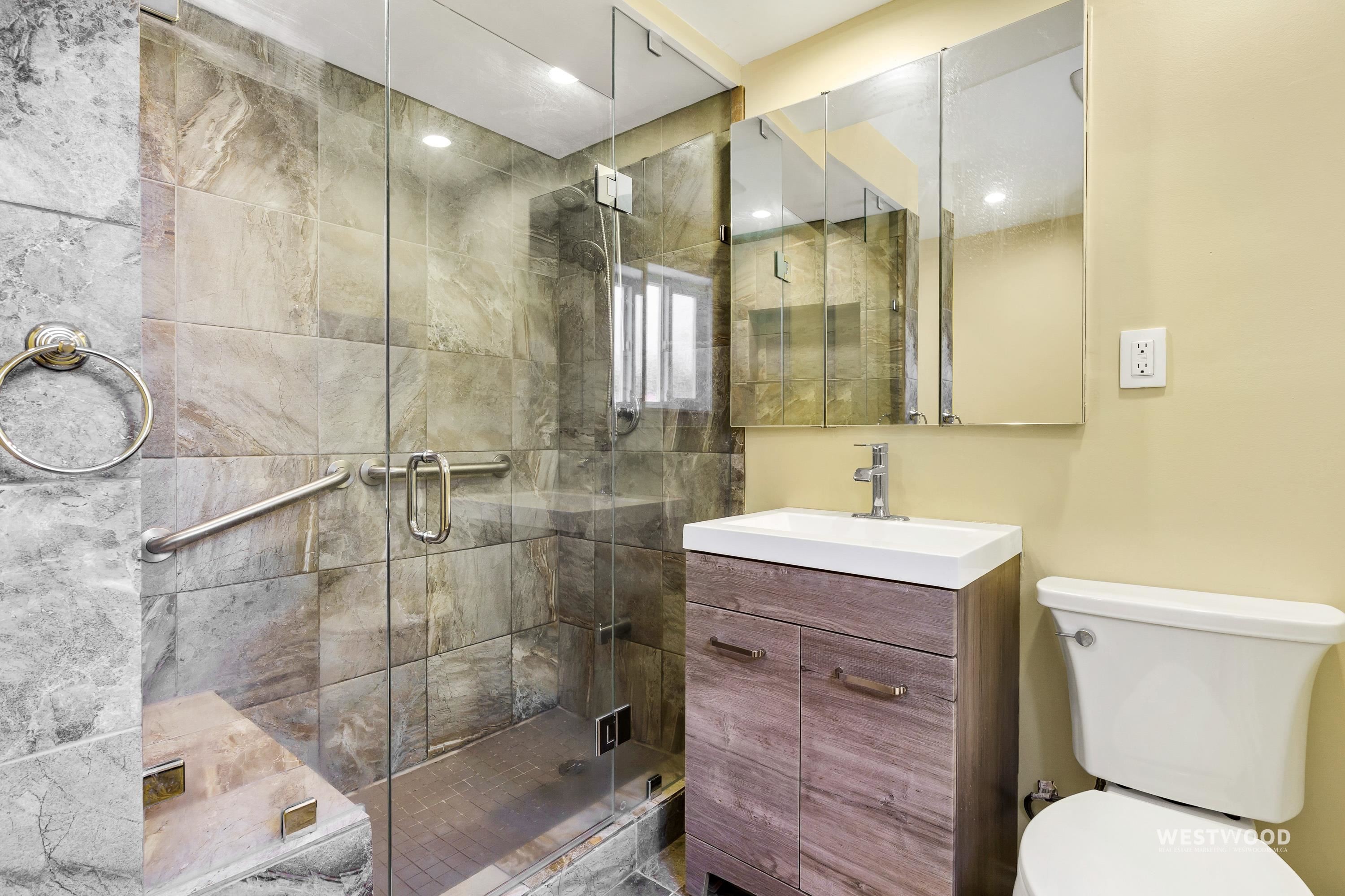 6858 Tyne Street, Vancouver, BC