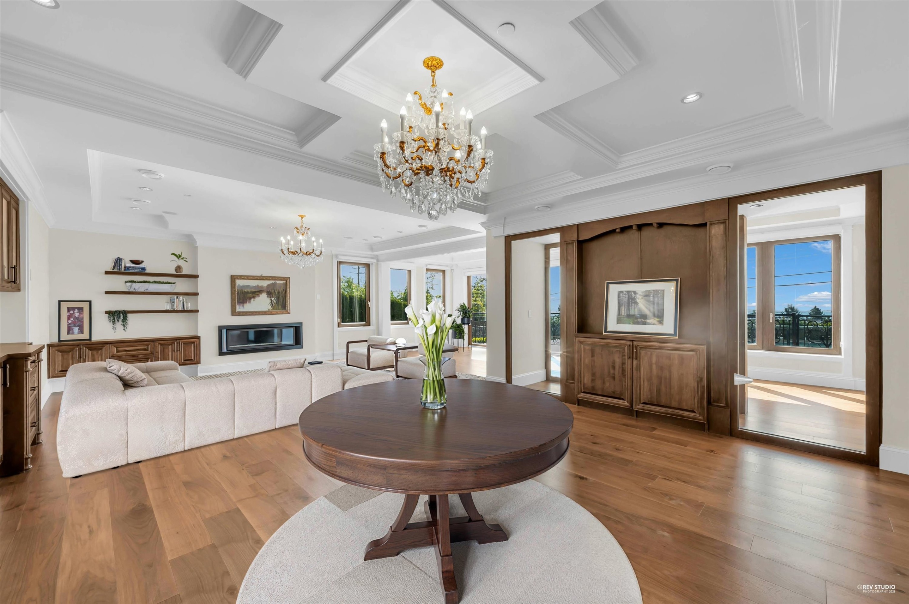 1118 Crestline Road, West Vancouver, BC