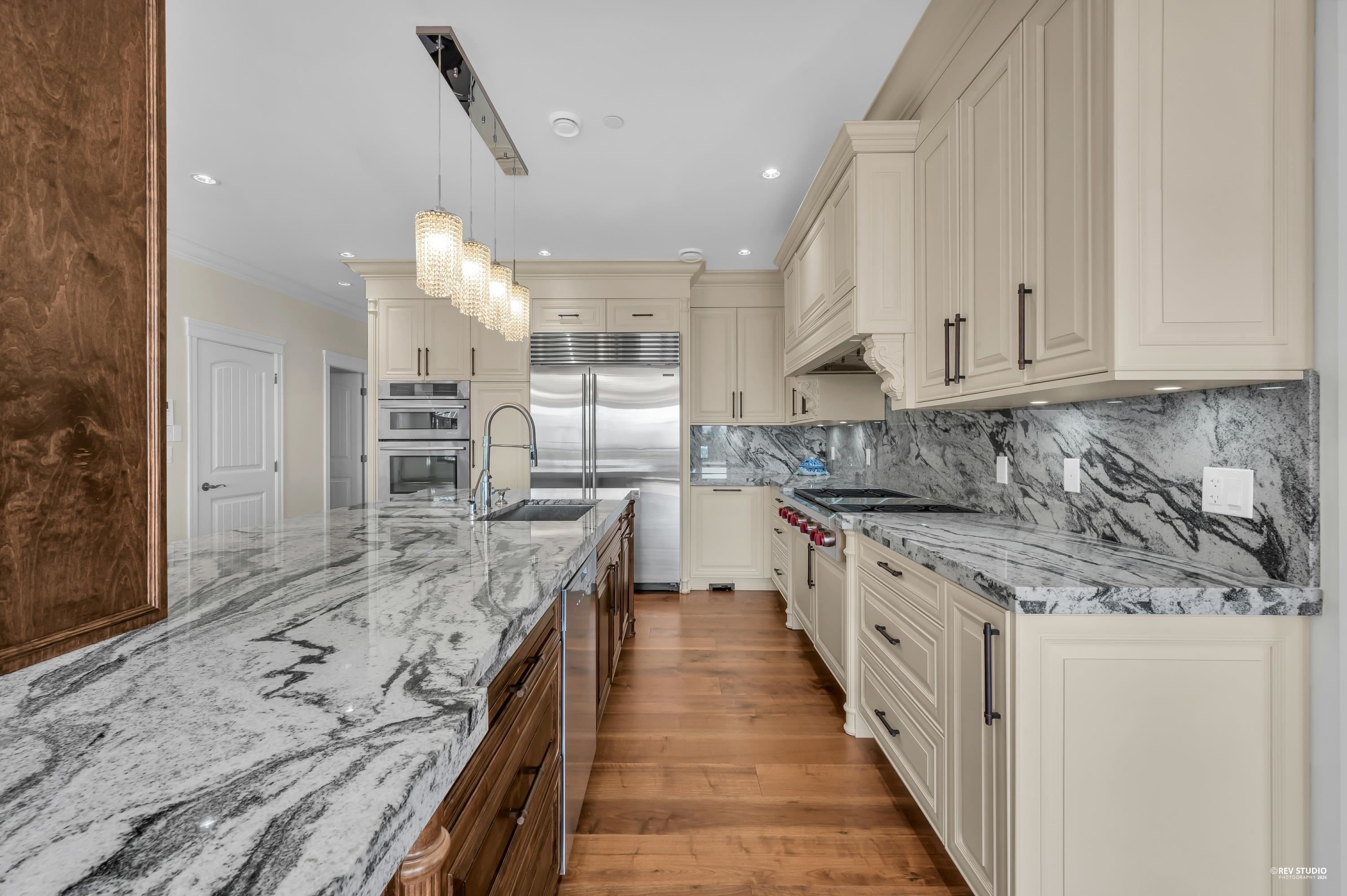 1118 Crestline Road, West Vancouver, BC