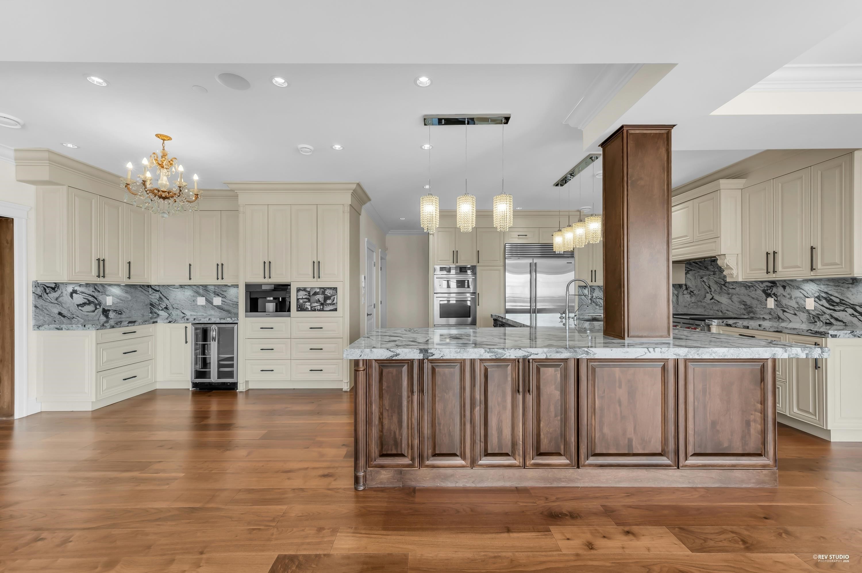 1118 Crestline Road, West Vancouver, BC
