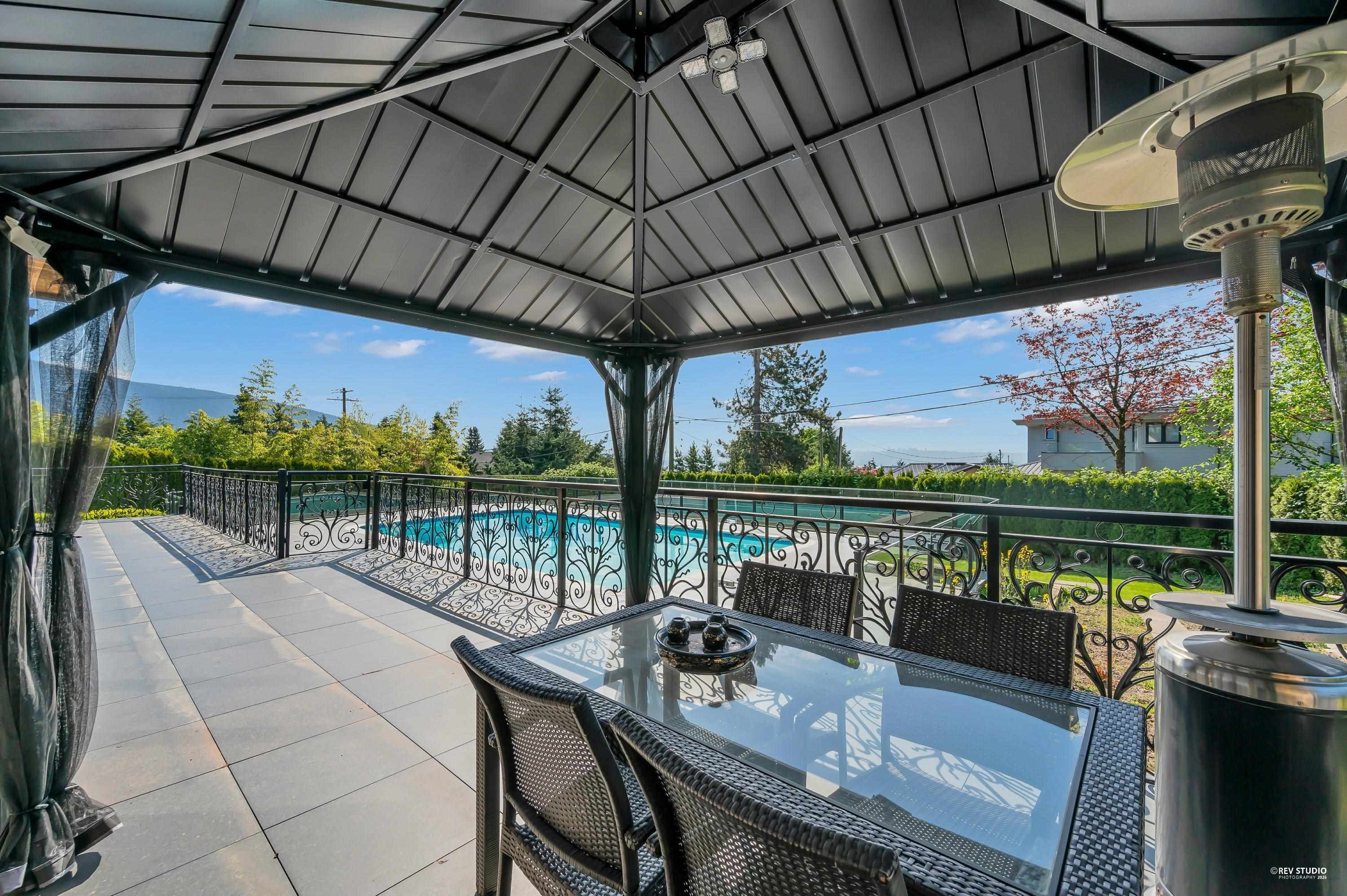 1118 Crestline Road, West Vancouver, BC