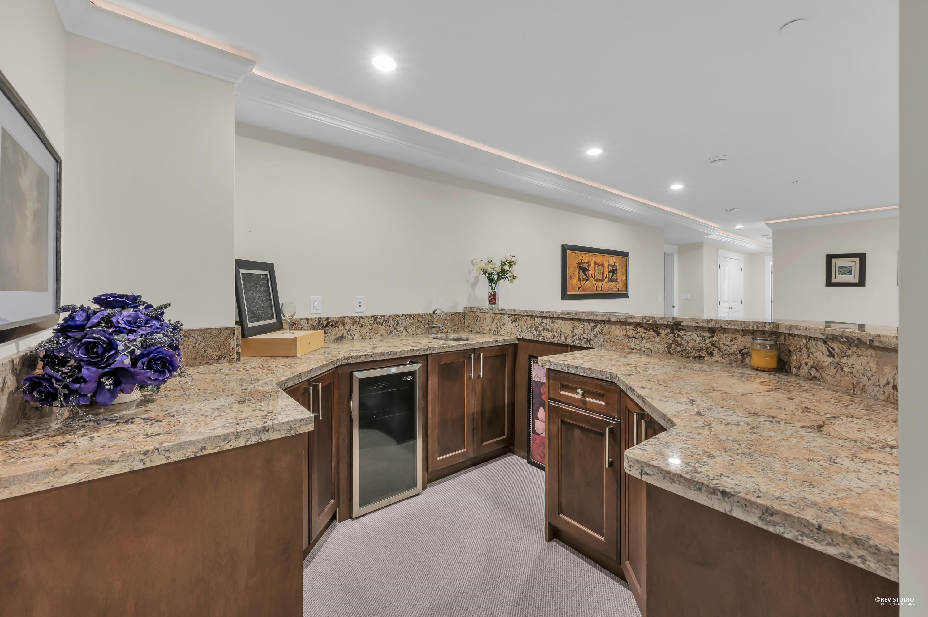 1118 Crestline Road, West Vancouver, BC