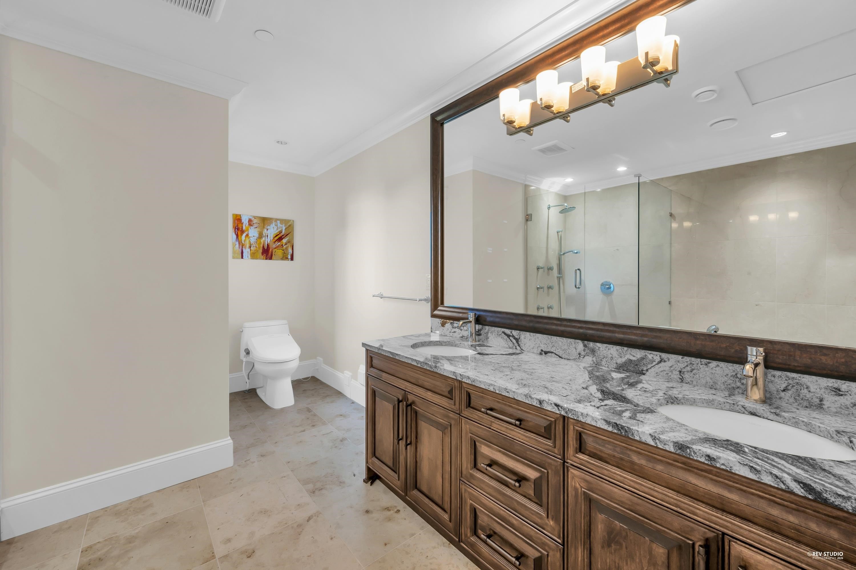 1118 Crestline Road, West Vancouver, BC