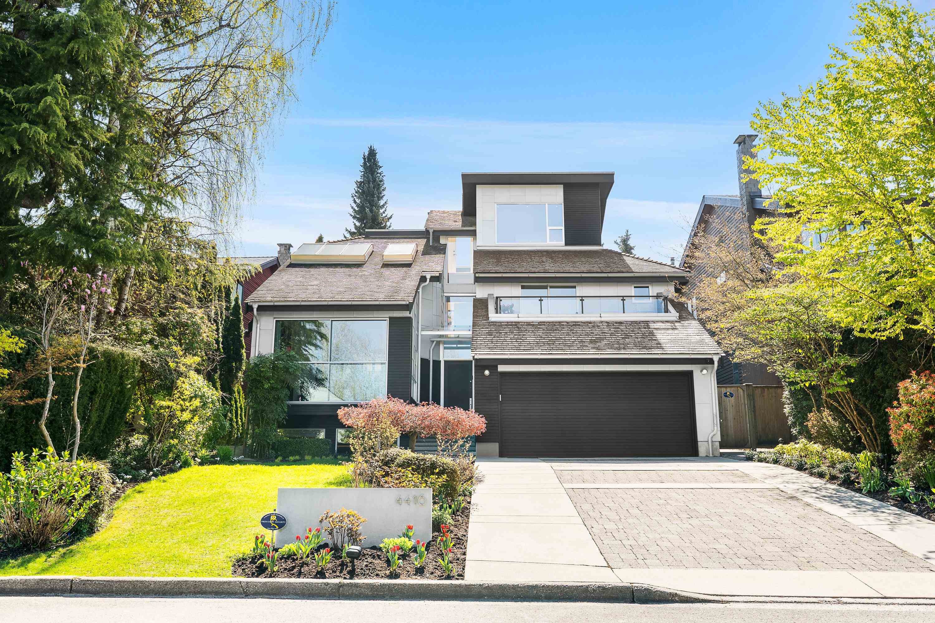 4416 1St Avenue W, Vancouver, BC