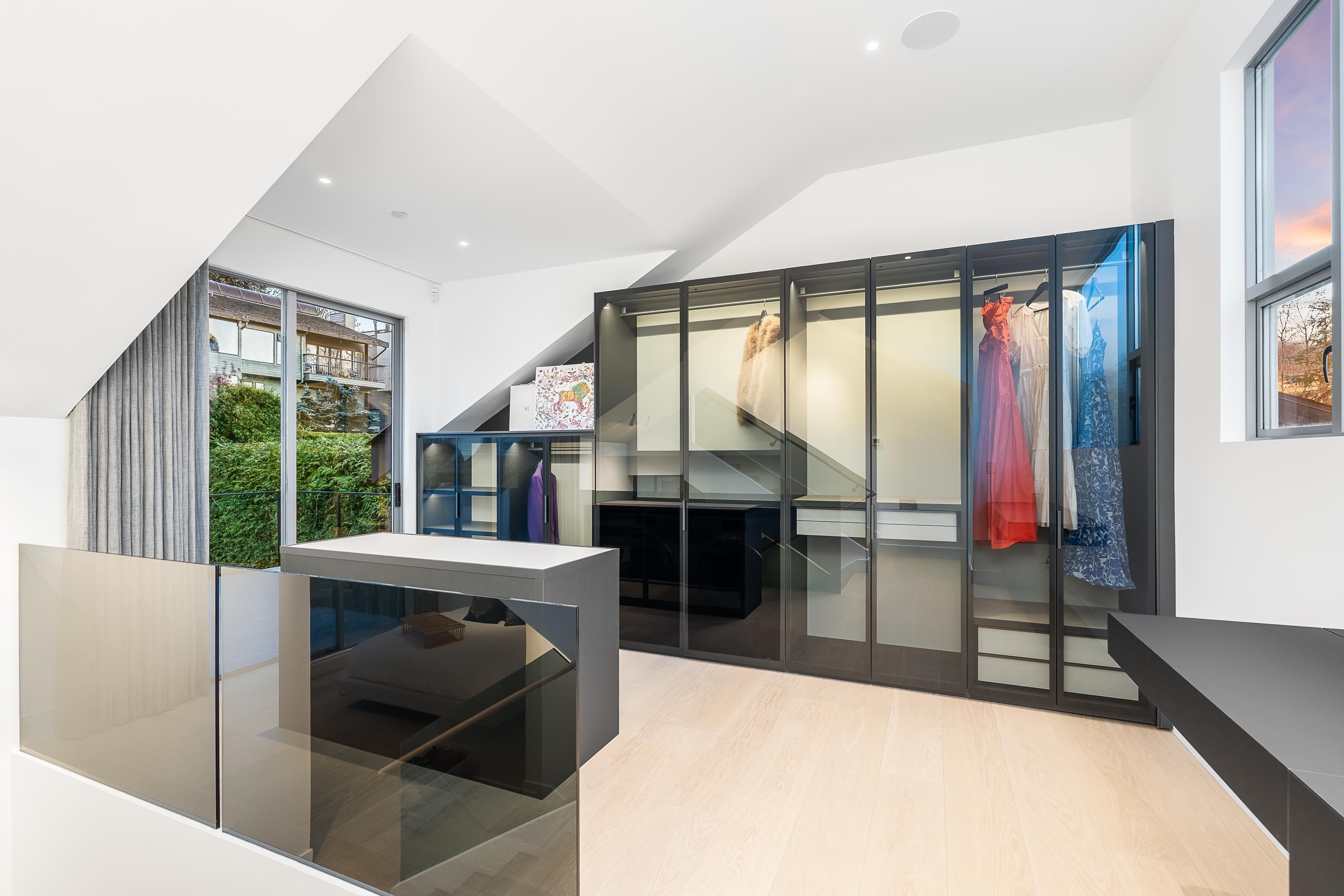 4416 1St Avenue W, Vancouver, BC
