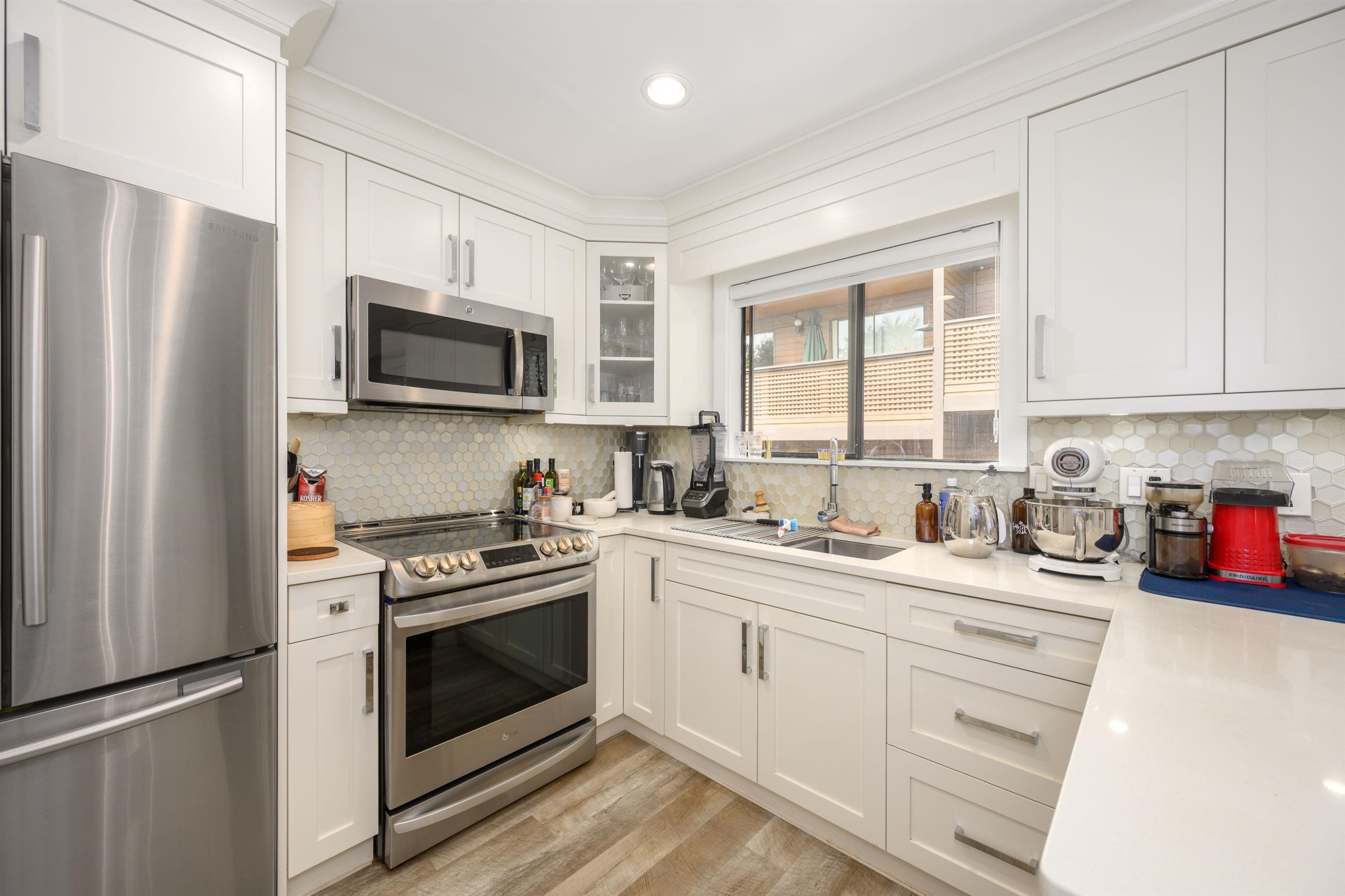 3201 Lonsdale Avenue, North Vancouver, BC