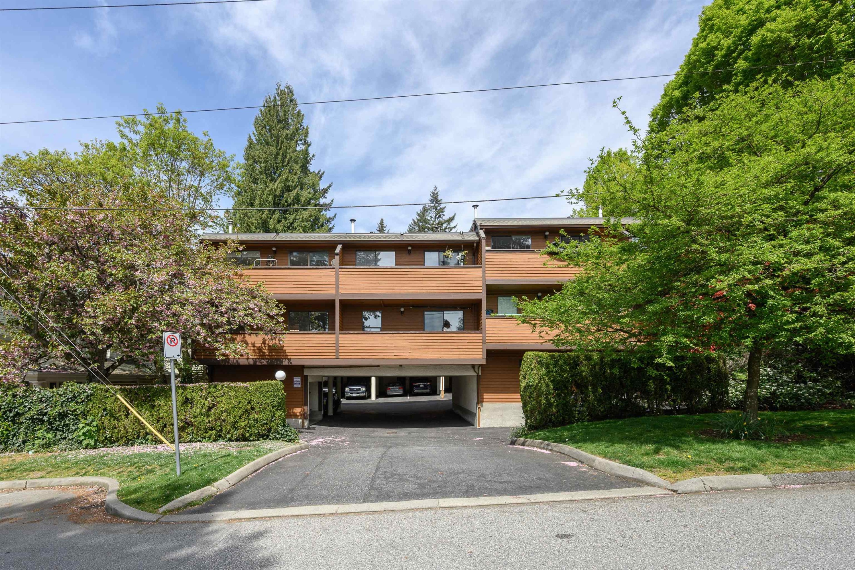 3201 Lonsdale Avenue, North Vancouver, BC