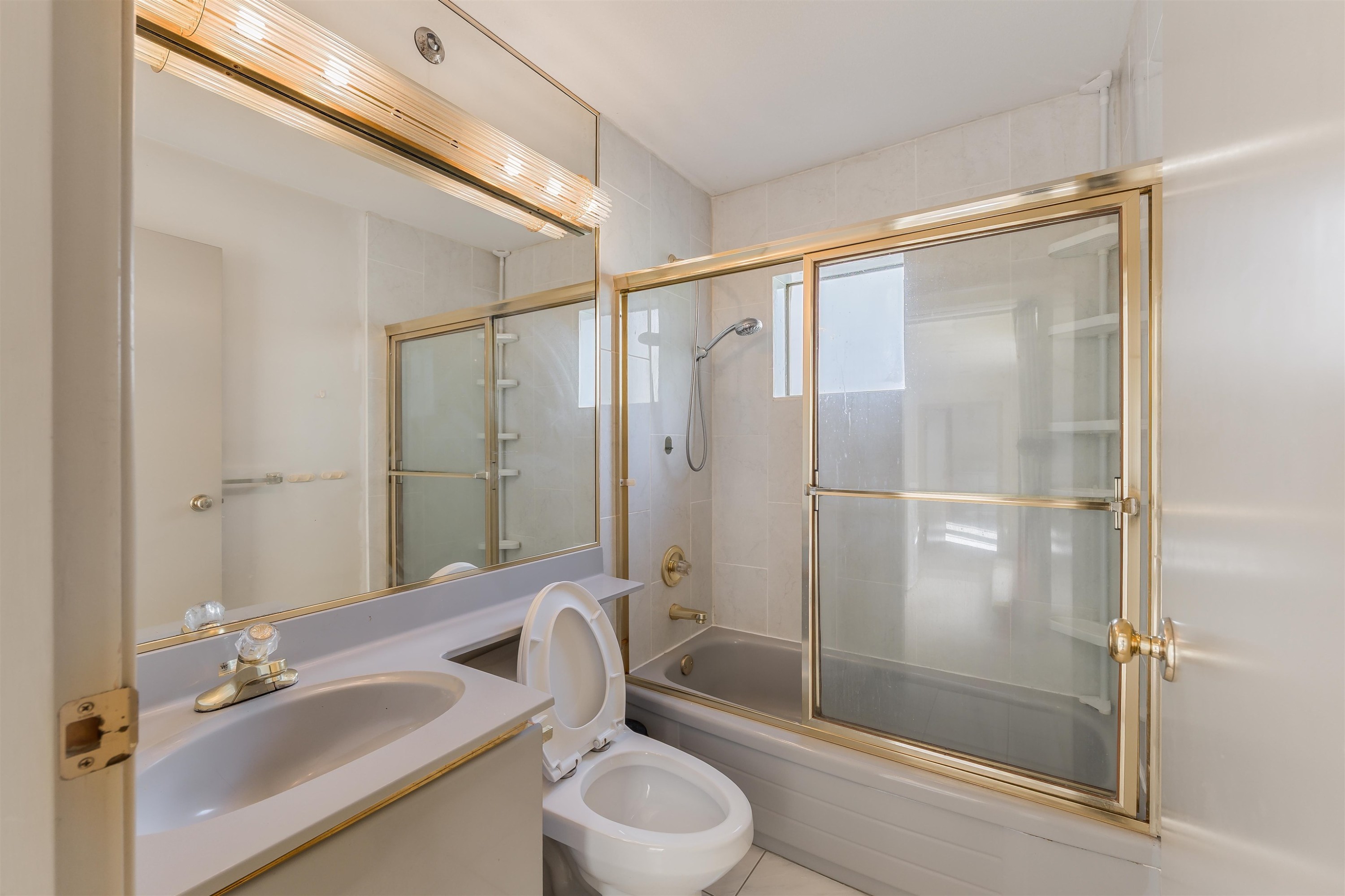 1738 63Rd Avenue E, Vancouver, BC
