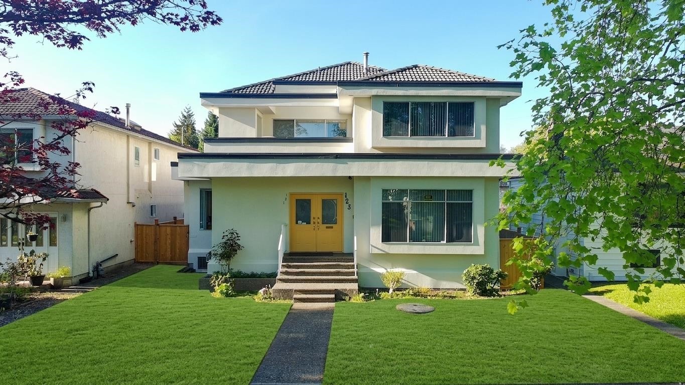 123 45Th Avenue E, Vancouver, BC