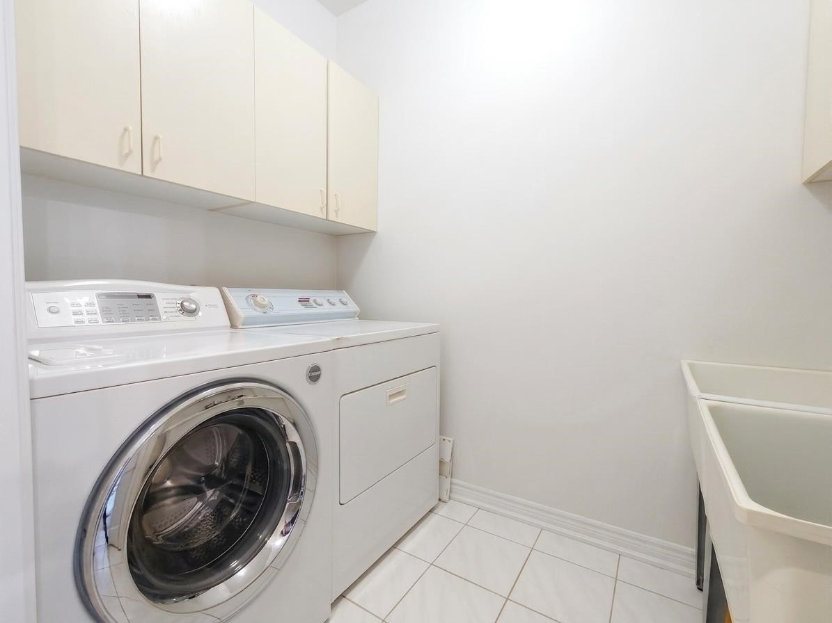 123 45Th Avenue E, Vancouver, BC
