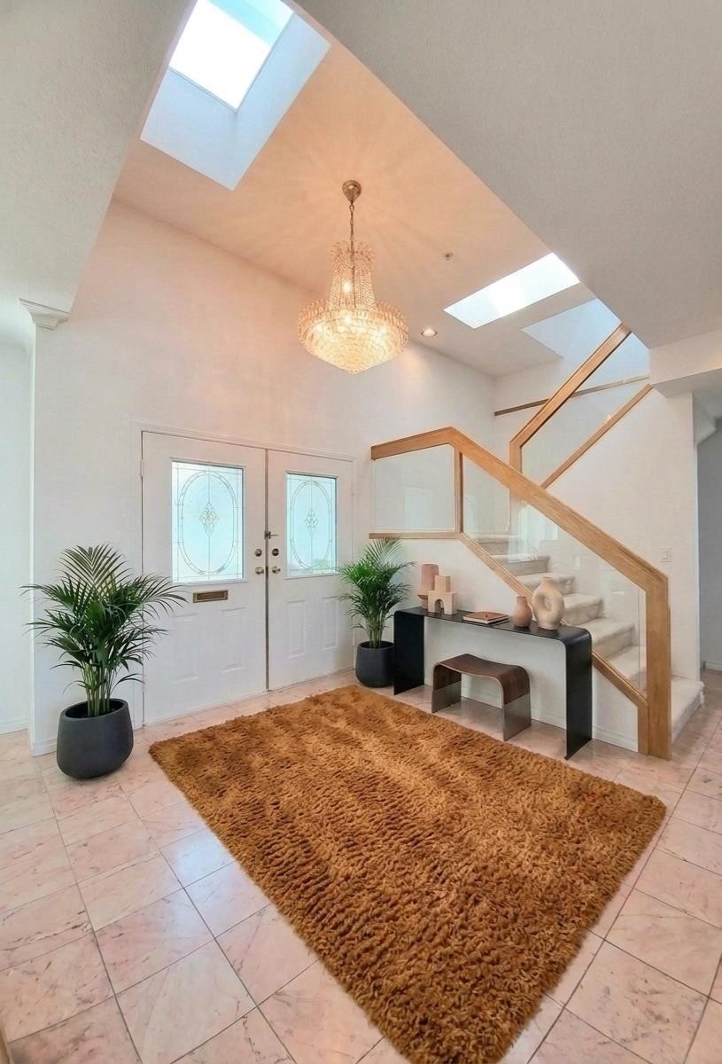 123 45Th Avenue E, Vancouver, BC