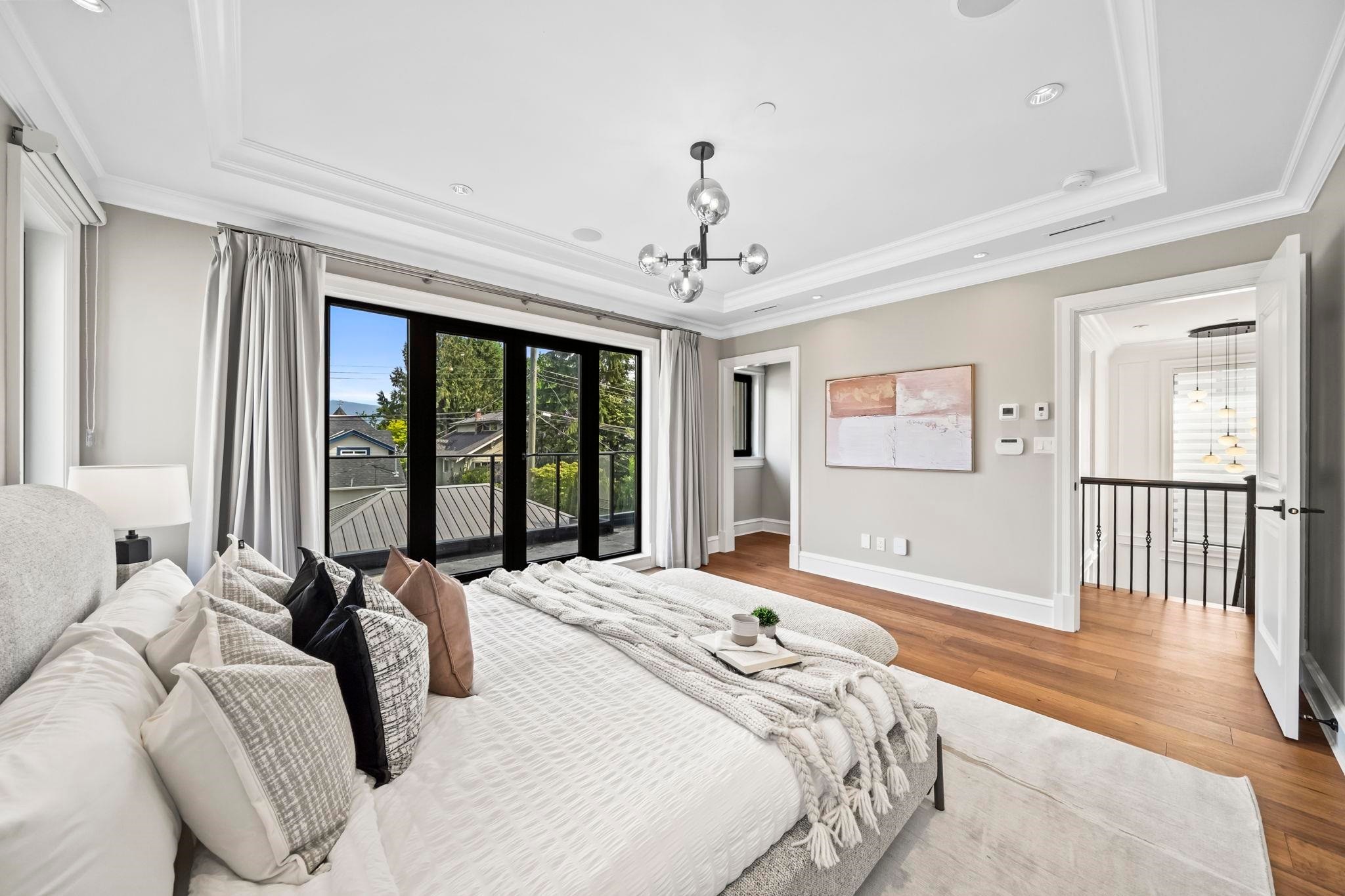 4347 9Th Avenue W, Vancouver, BC