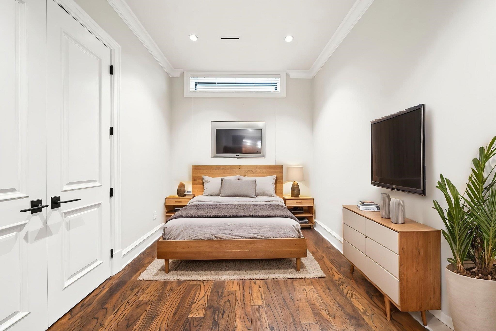 4347 9Th Avenue W, Vancouver, BC