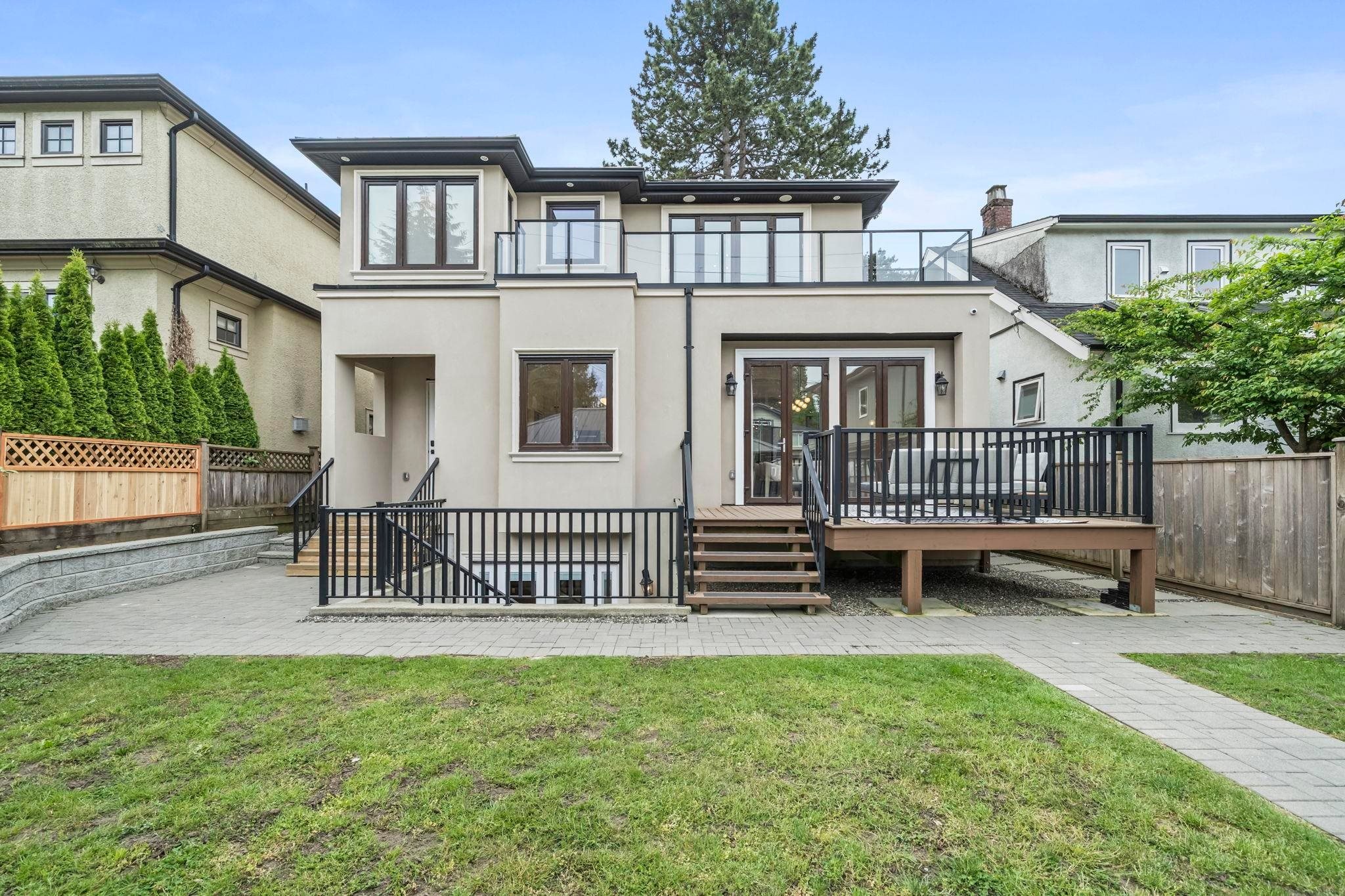 4347 9Th Avenue W, Vancouver, BC