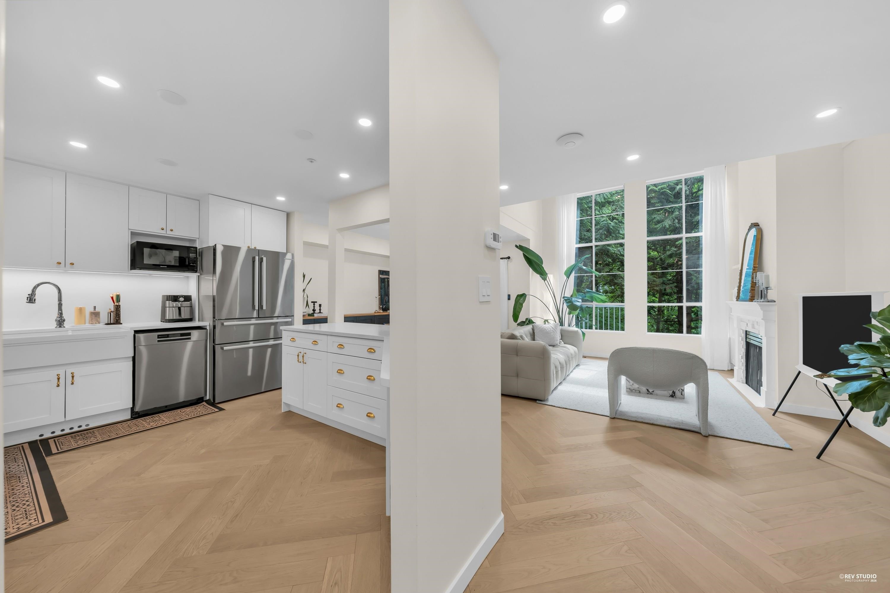 3460 Amberly Place, Vancouver, BC