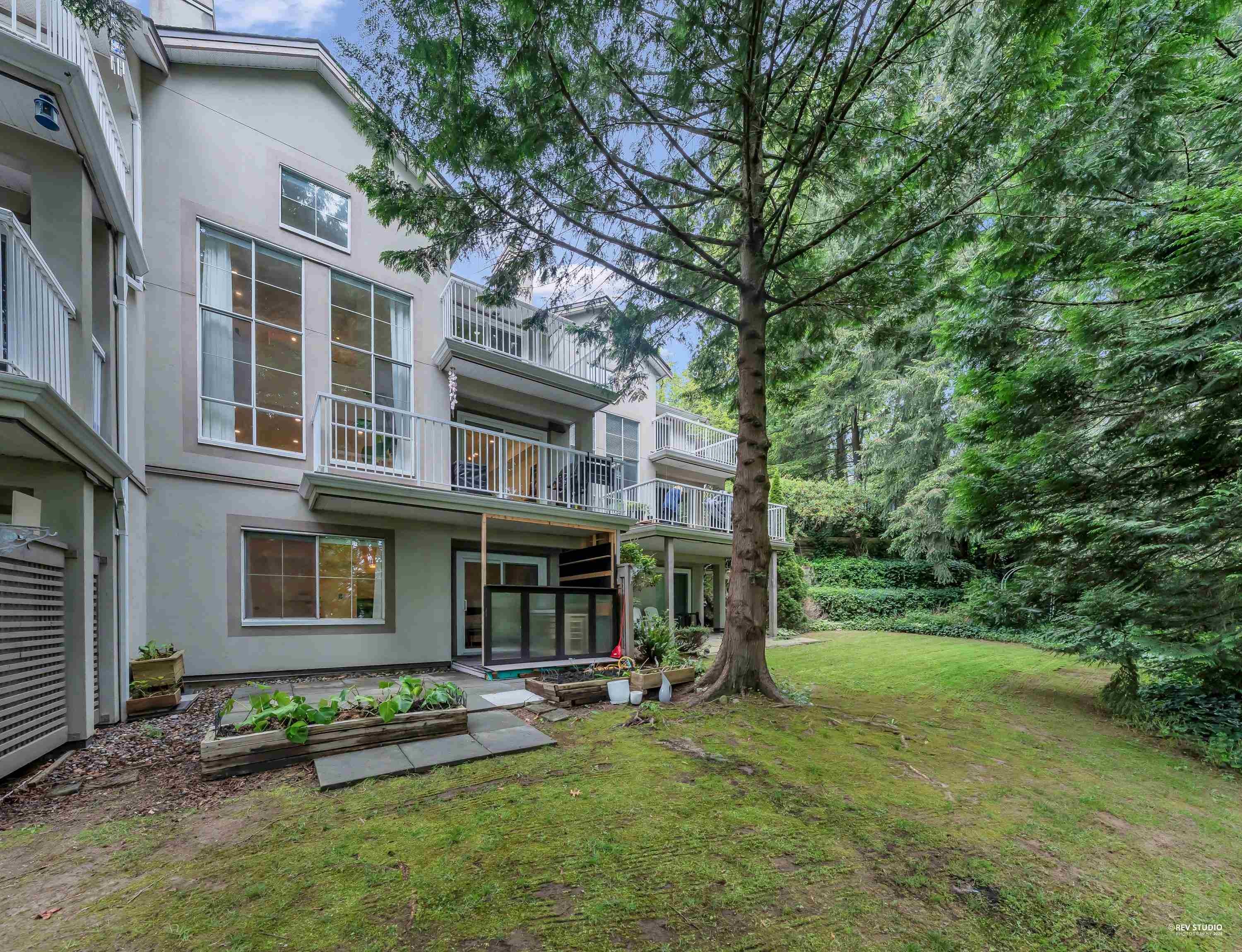 3460 Amberly Place, Vancouver, BC