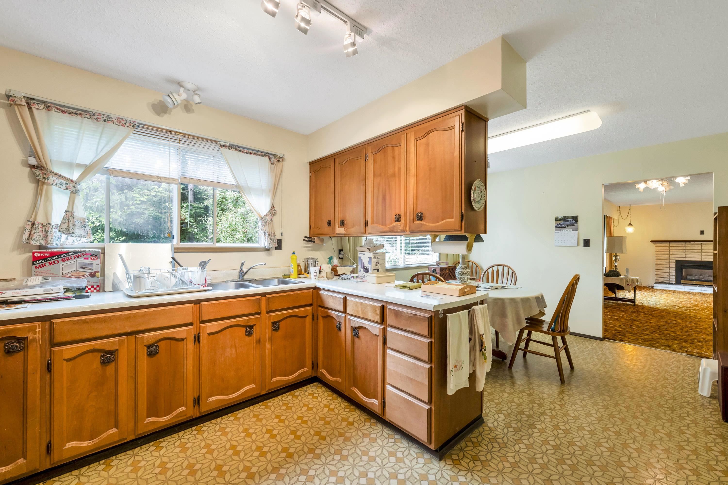 28595 Dewdney Trunk Road, Maple Ridge, BC