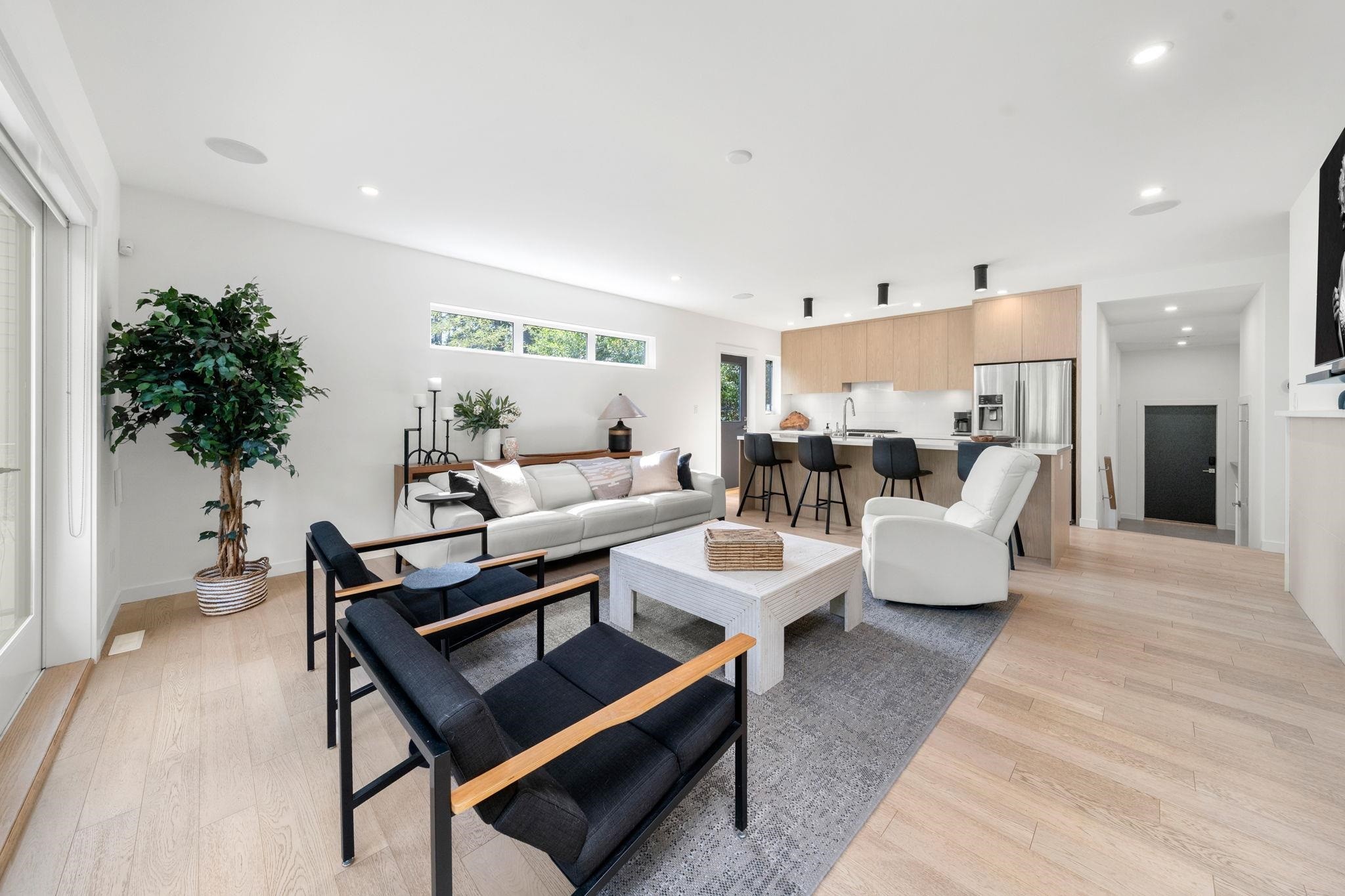 2025 Mackay Avenue, North Vancouver, BC