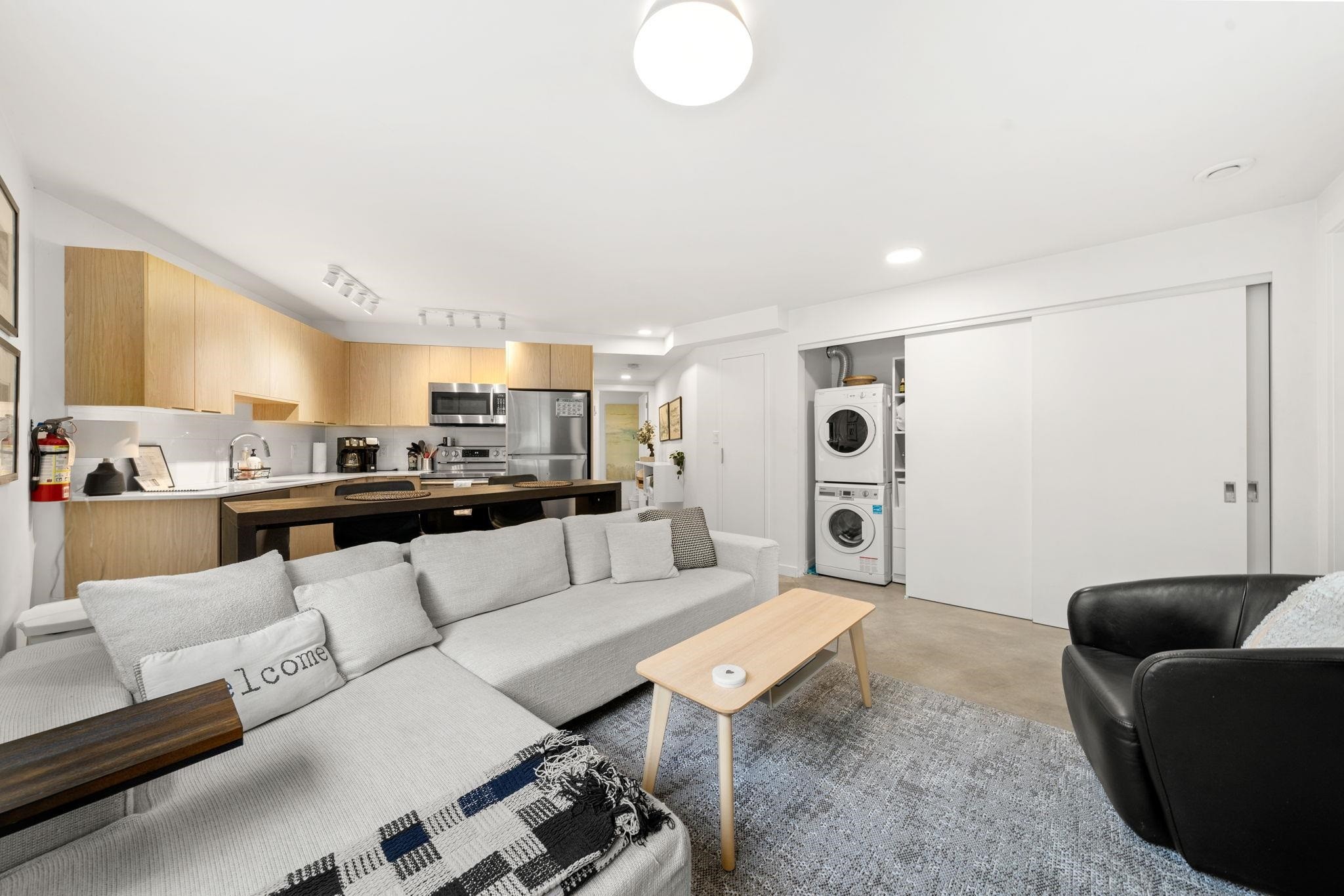 2025 Mackay Avenue, North Vancouver, BC