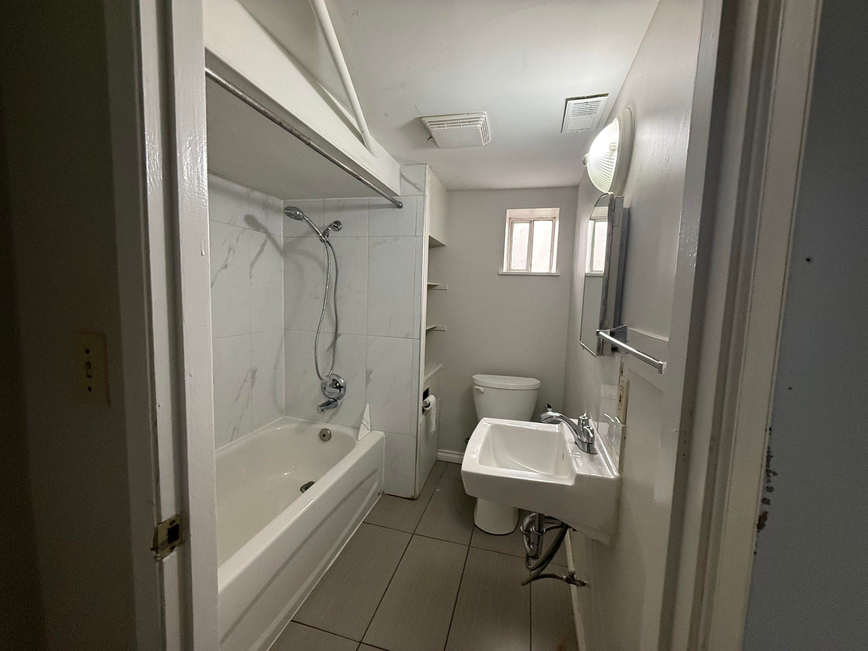 3466 2Nd Avenue E, Vancouver, BC