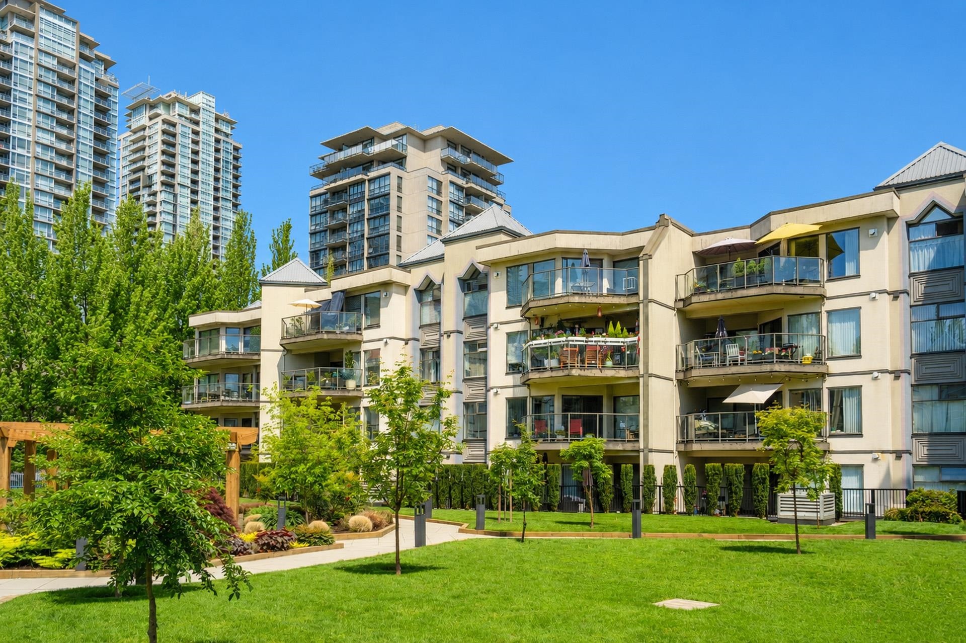 413-2968 Burlington Drive, Coquitlam, BC