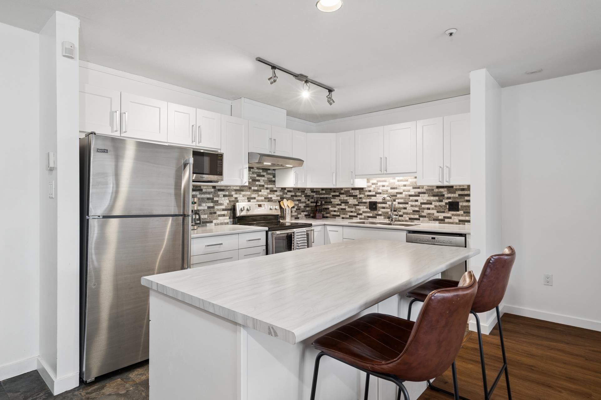 413-2968 Burlington Drive, Coquitlam, BC