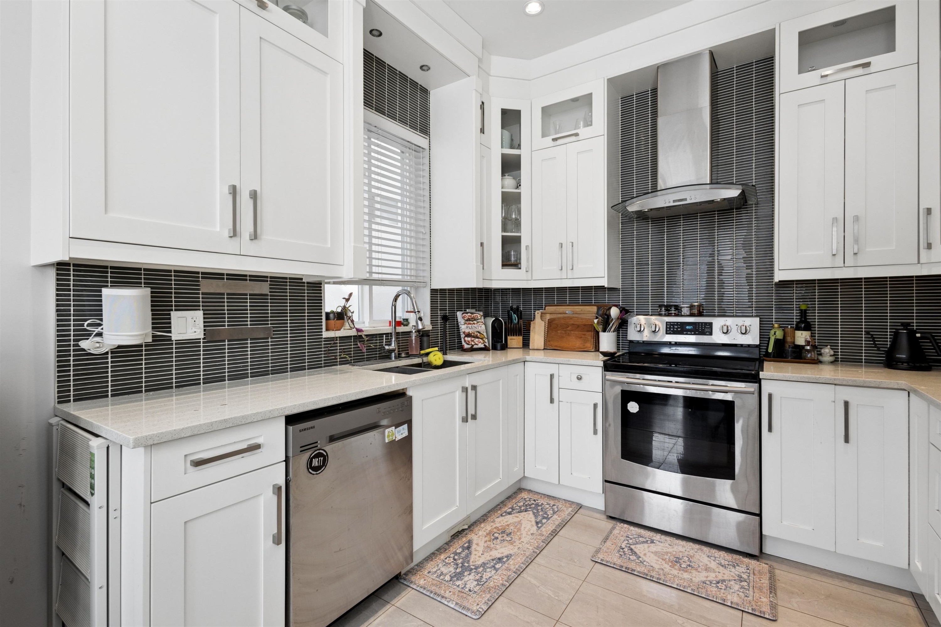1468 21St Avenue E, Vancouver, BC