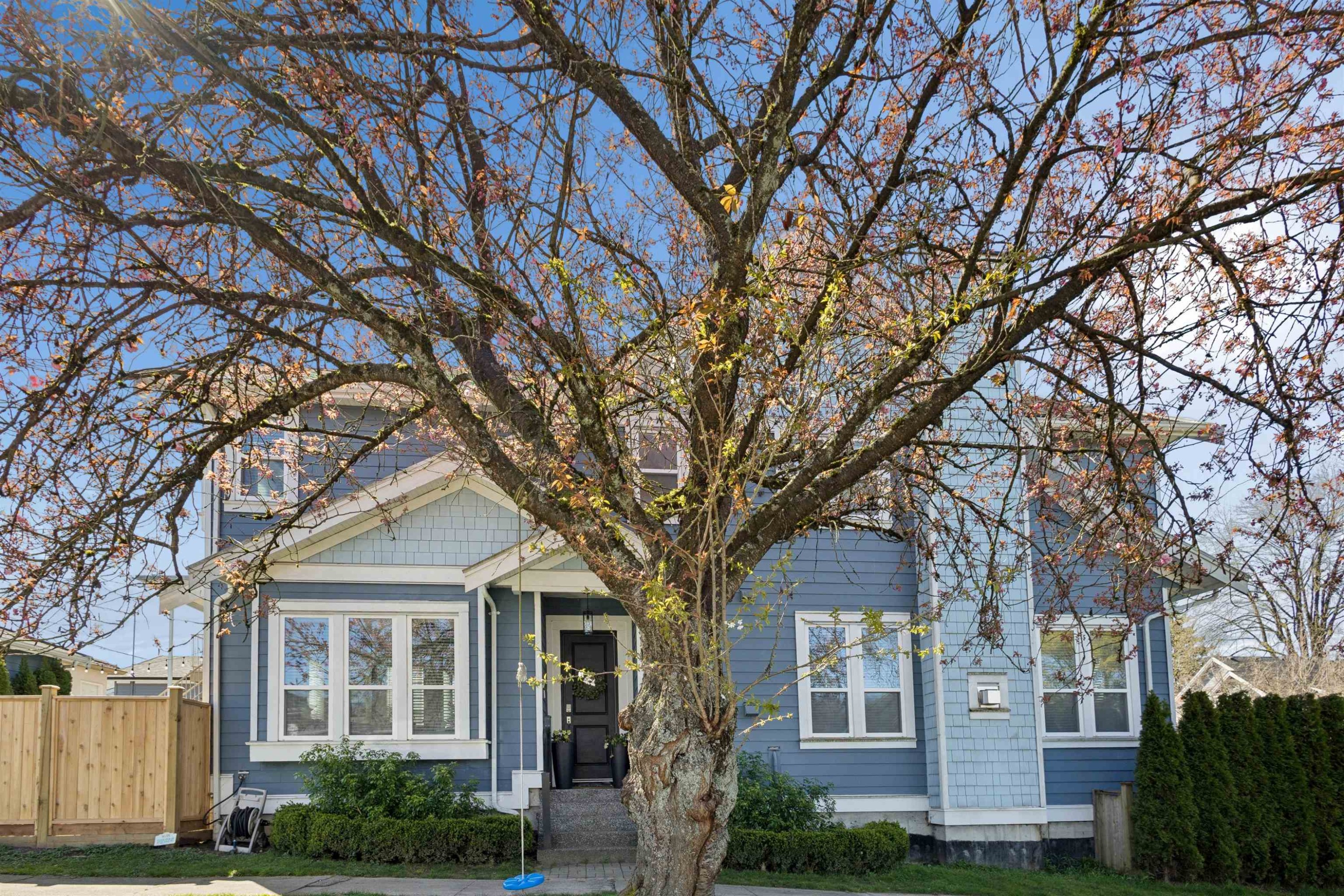 1468 21St Avenue E, Vancouver, BC