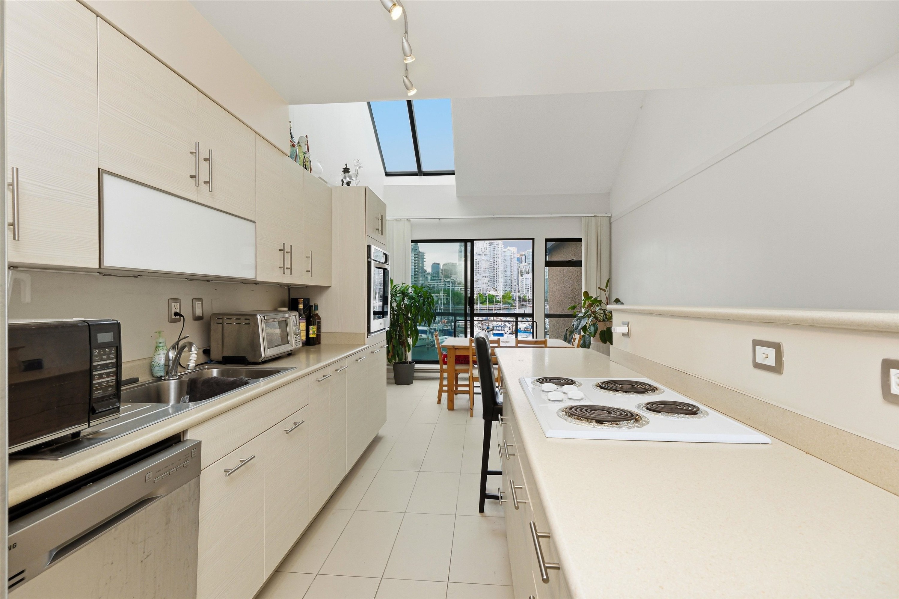 774 Millbank, Vancouver, BC