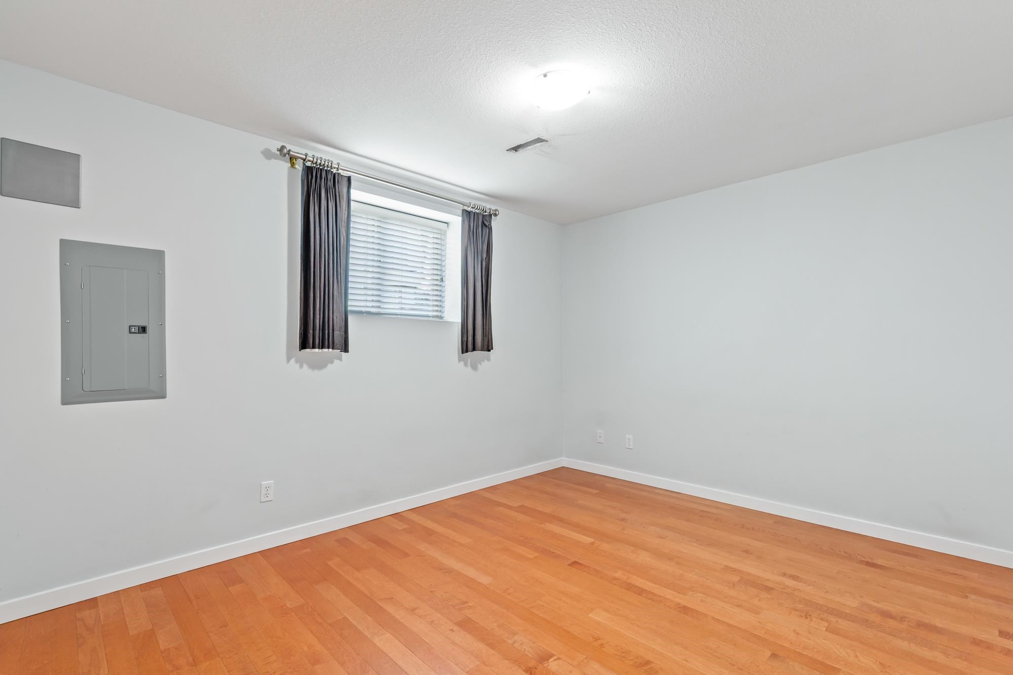 75 Maple Drive, Port Moody, BC