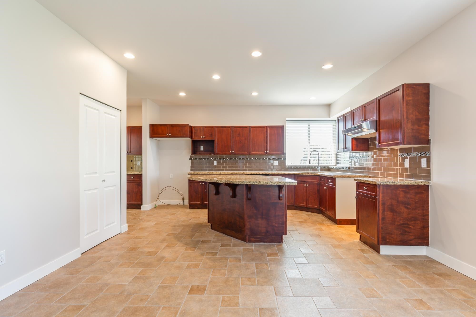 75 Maple Drive, Port Moody, BC