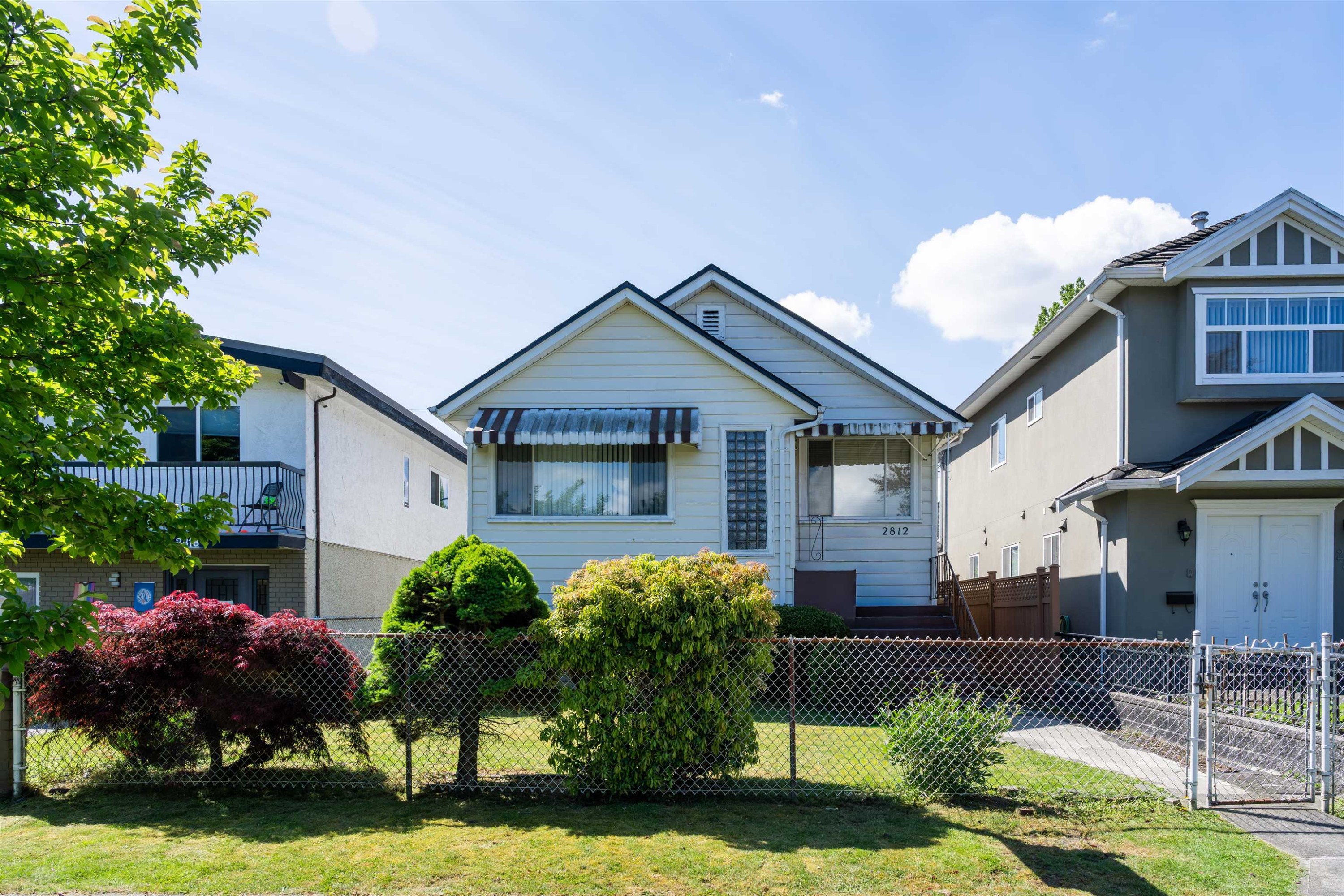 2812 18Th Avenue E, Vancouver, BC