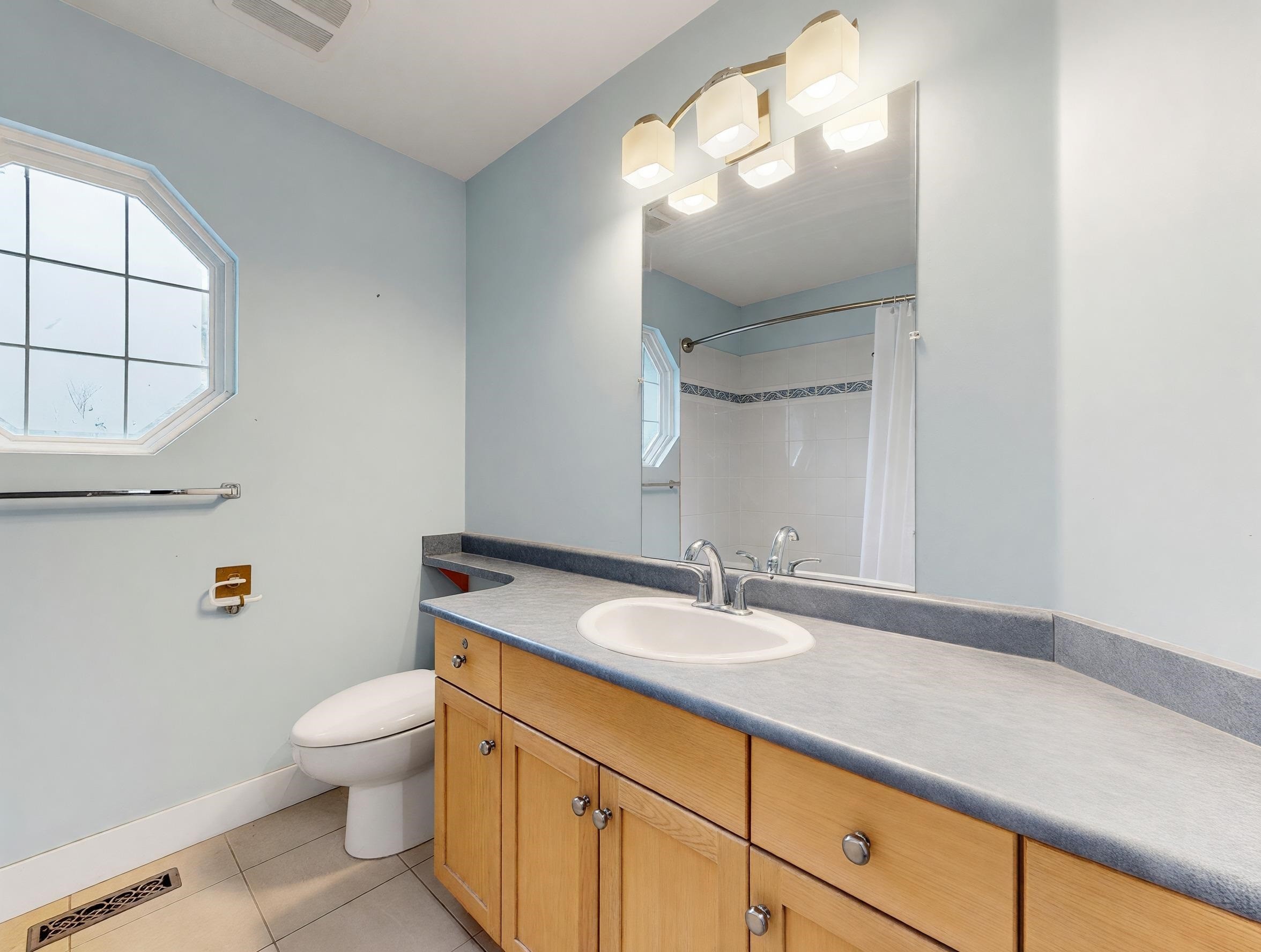 2502 Quartz Place, Coquitlam, BC