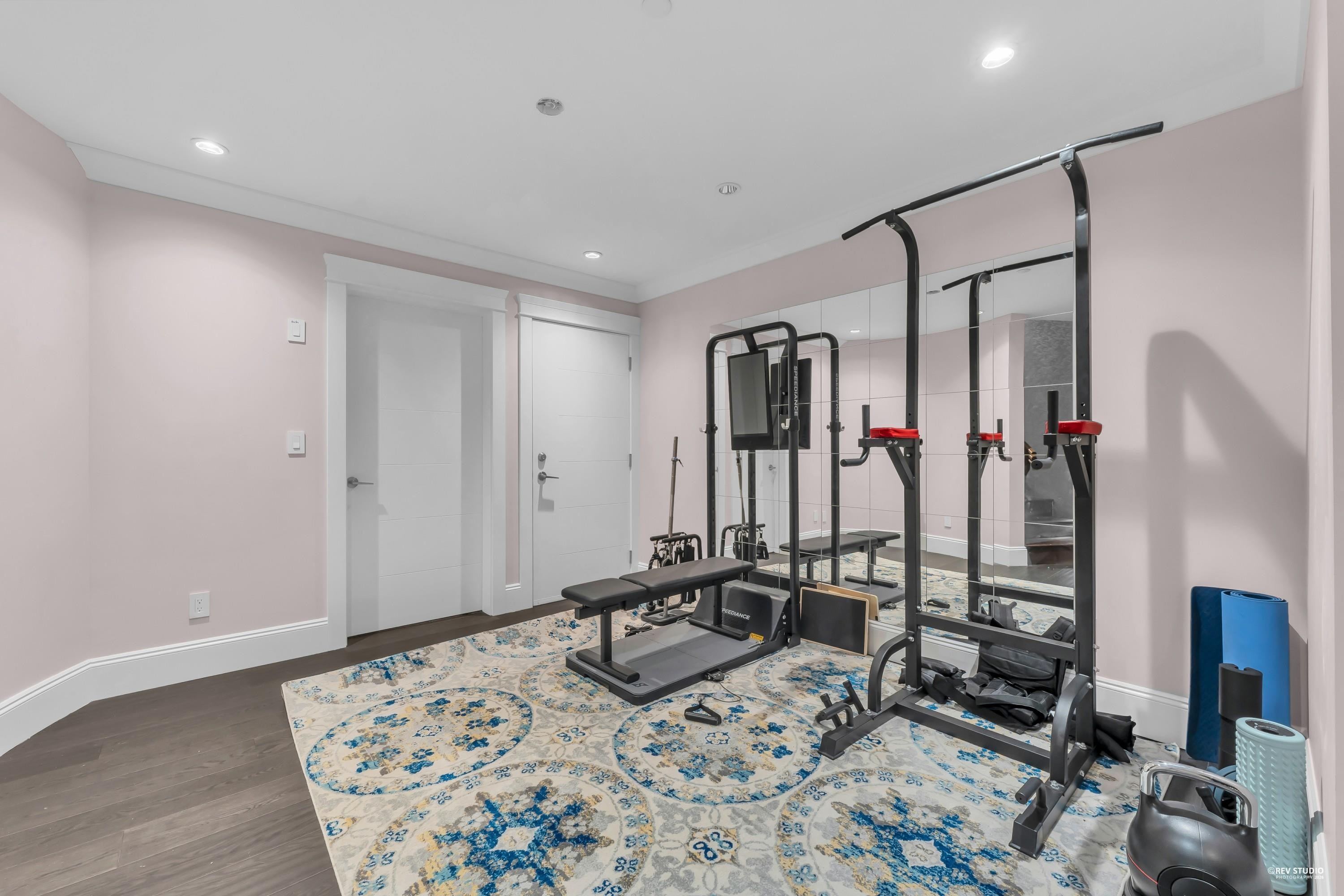 2567 Lawson Avenue, West Vancouver, BC