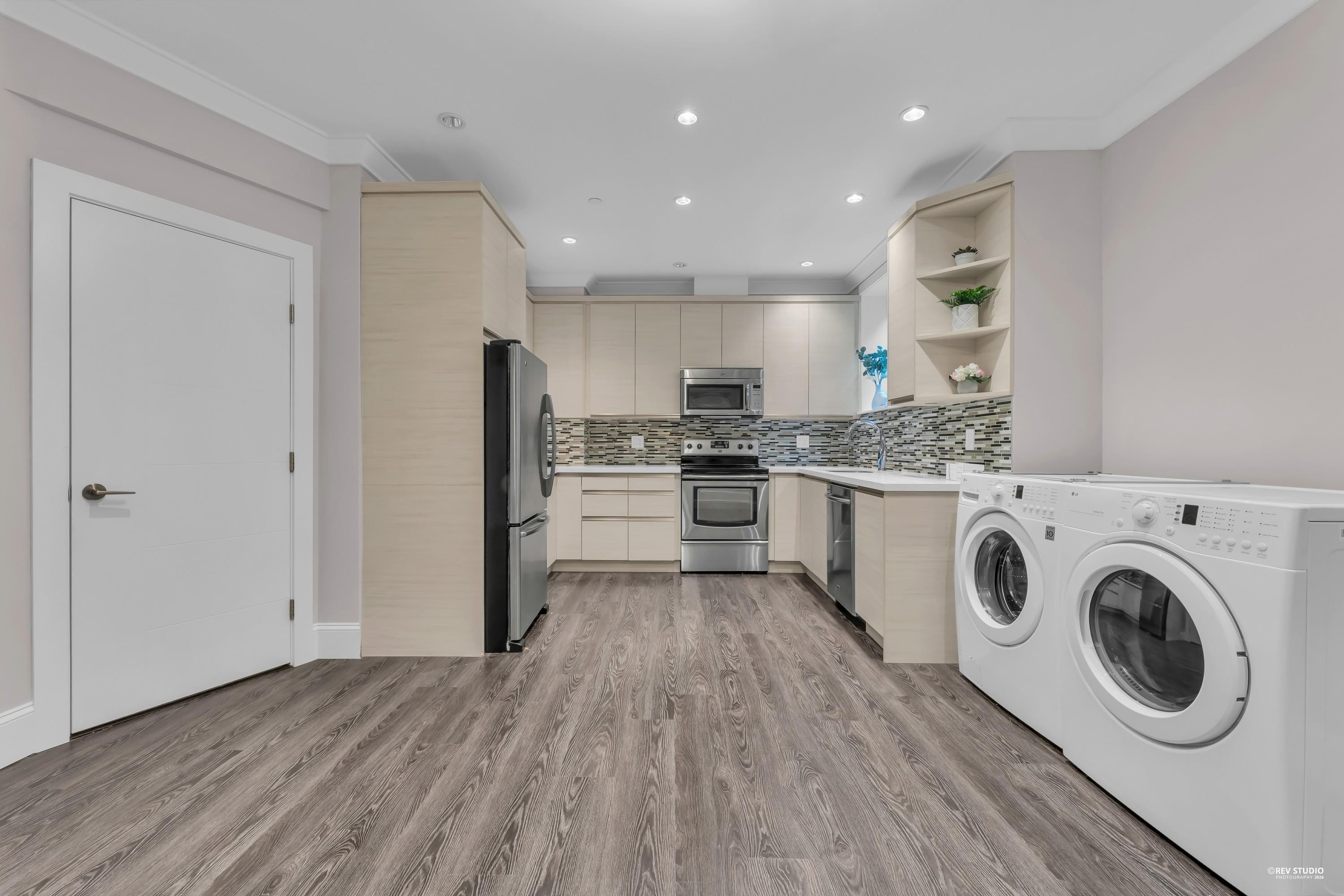 2567 Lawson Avenue, West Vancouver, BC